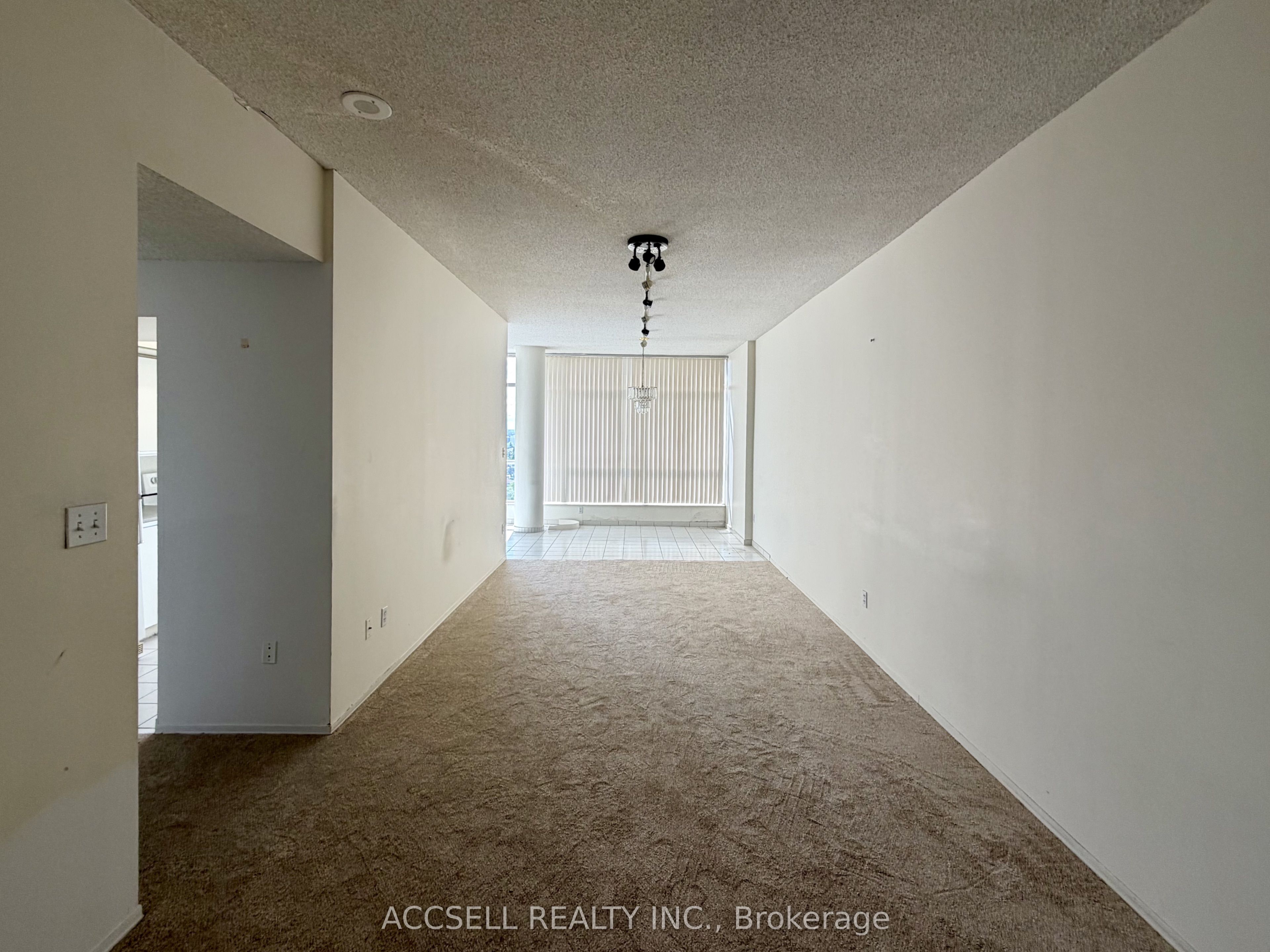 1 Rowntree Road 1714, Toronto, ON M9V 5G7 photo 4