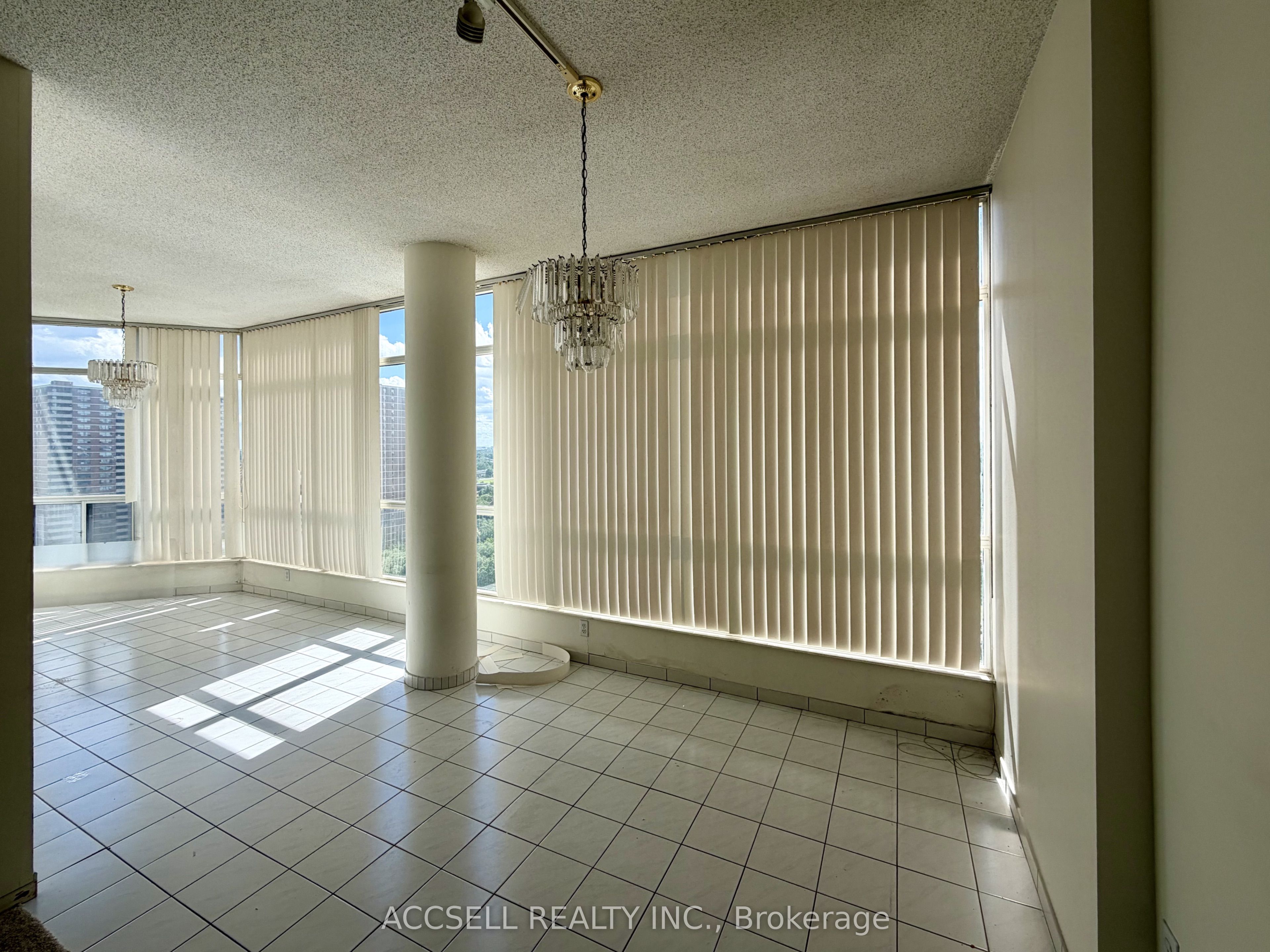 1 Rowntree Road 1714, Toronto, ON M9V 5G7 photo 5