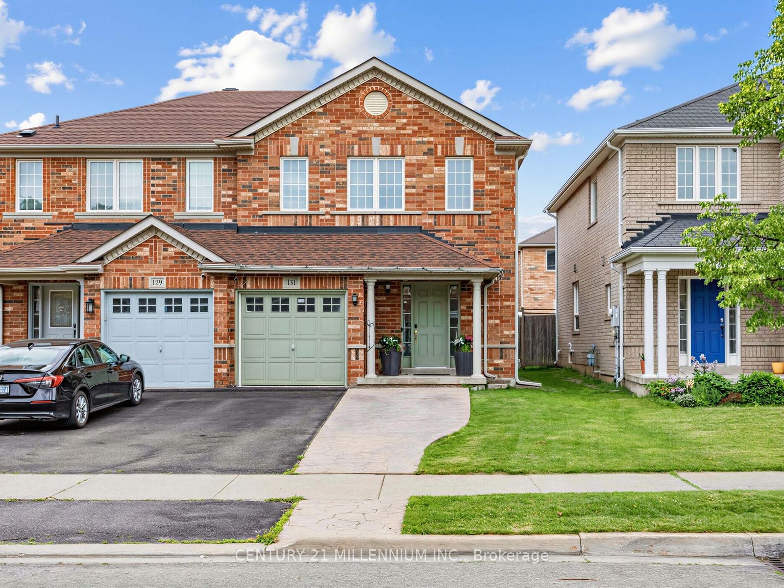 131 Sugarhill Drive, Brampton, ON L7A 3X4
