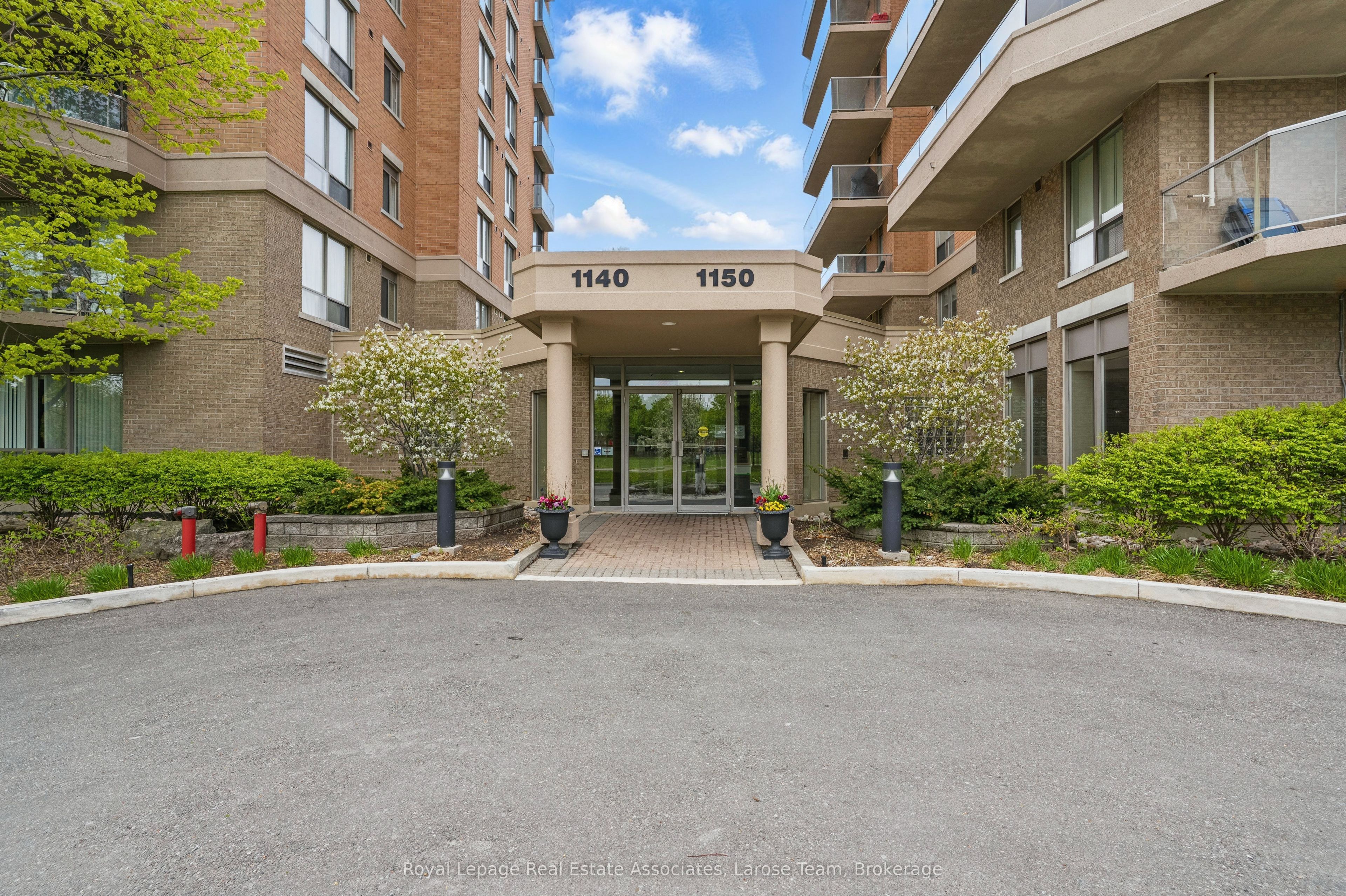 1140 Parkwest Place 709, Mississauga, ON L5E 3K9 photo 2