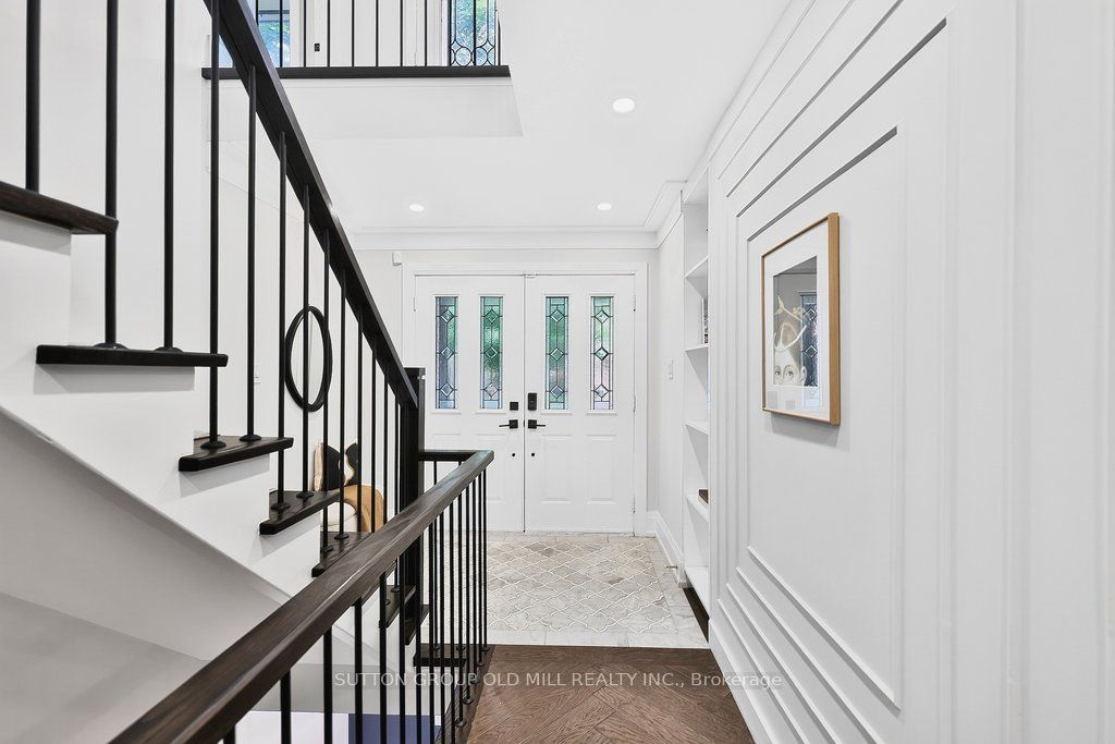 51 Princeton Road, Toronto, ON M8X 2E3 photo 3