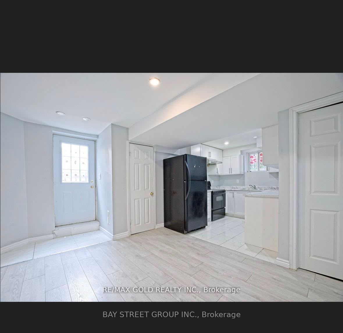 16 ,  Basement, Cottontail Road, Brampton, ON L7A 3R4 photo 3