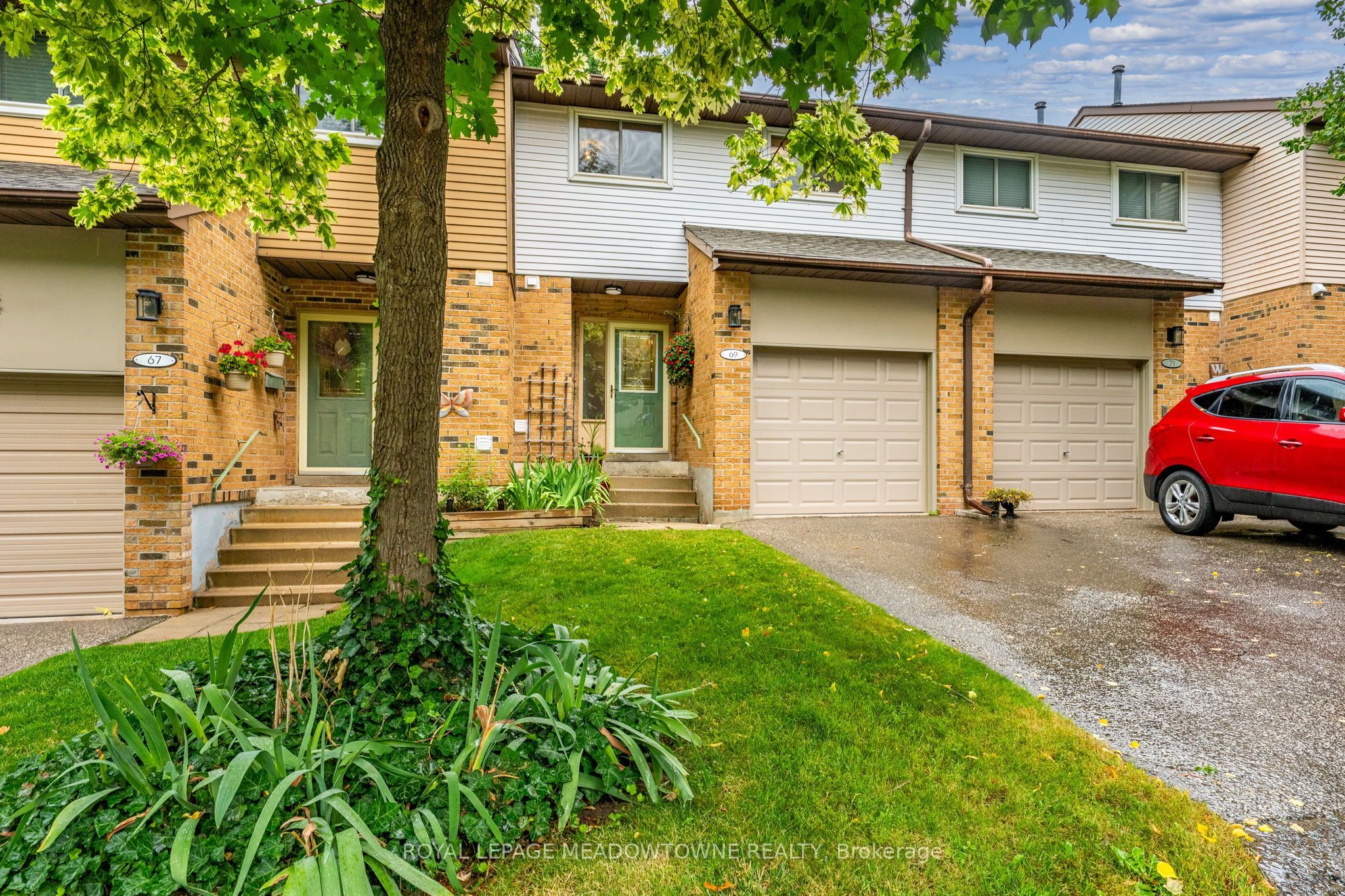 69 Lynden Circle, Halton Hills, ON L7G 4Y7 photo 2