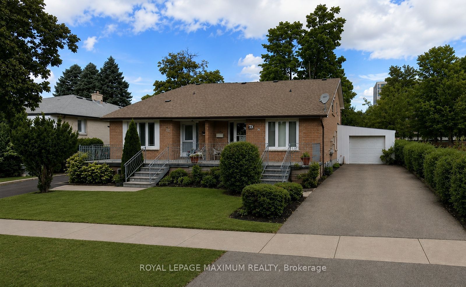 40 Broadoaks Drive, Toronto, ON M3J 1E6 photo 2