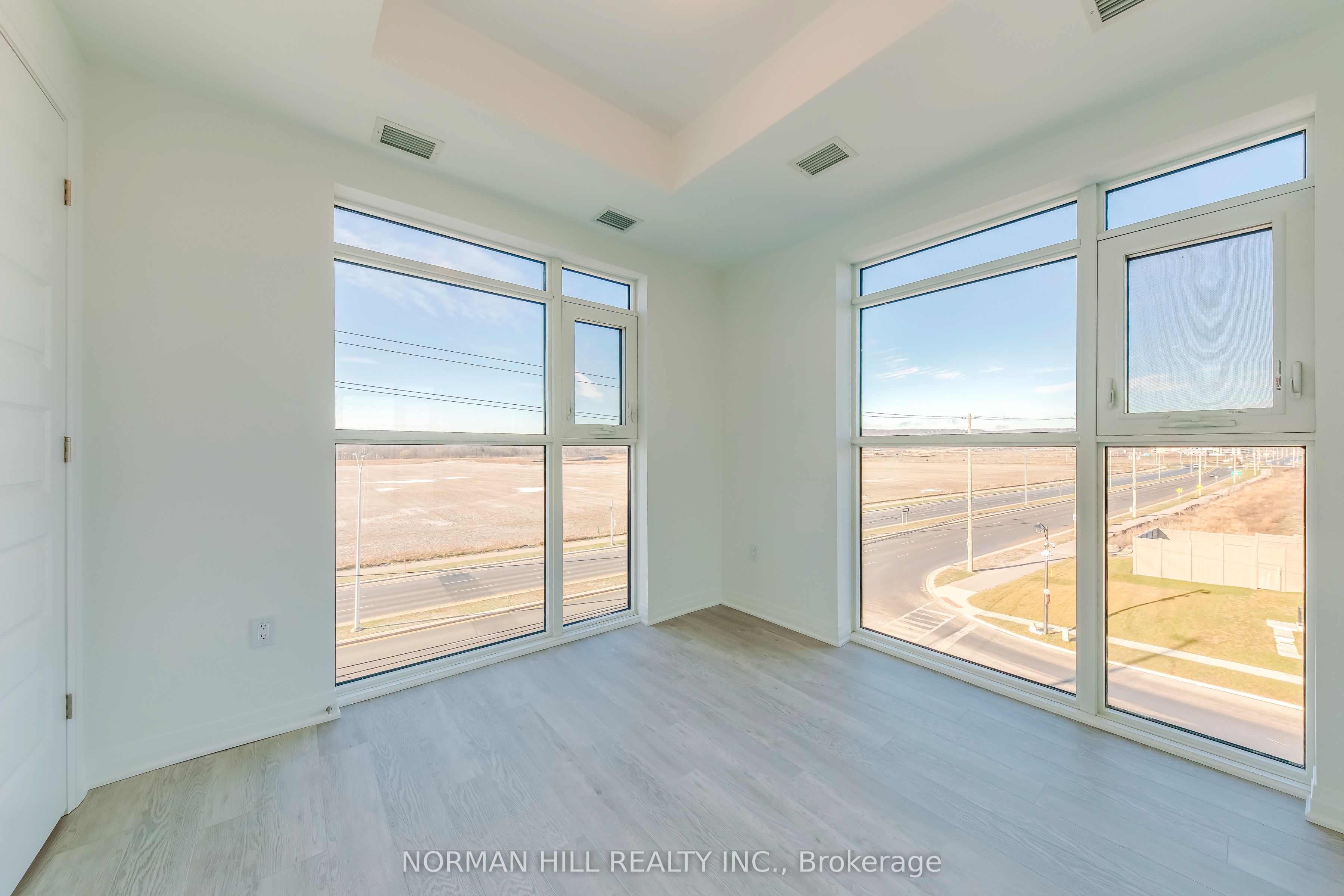 490 Gordon Krantz Avenue 422, Milton, ON L9T 2X5
