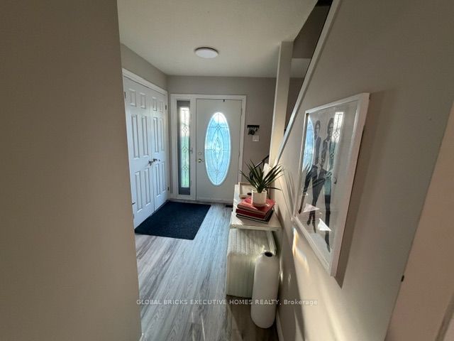 3232 Ulman Road, Oakville, ON L6L 5T1 photo 2