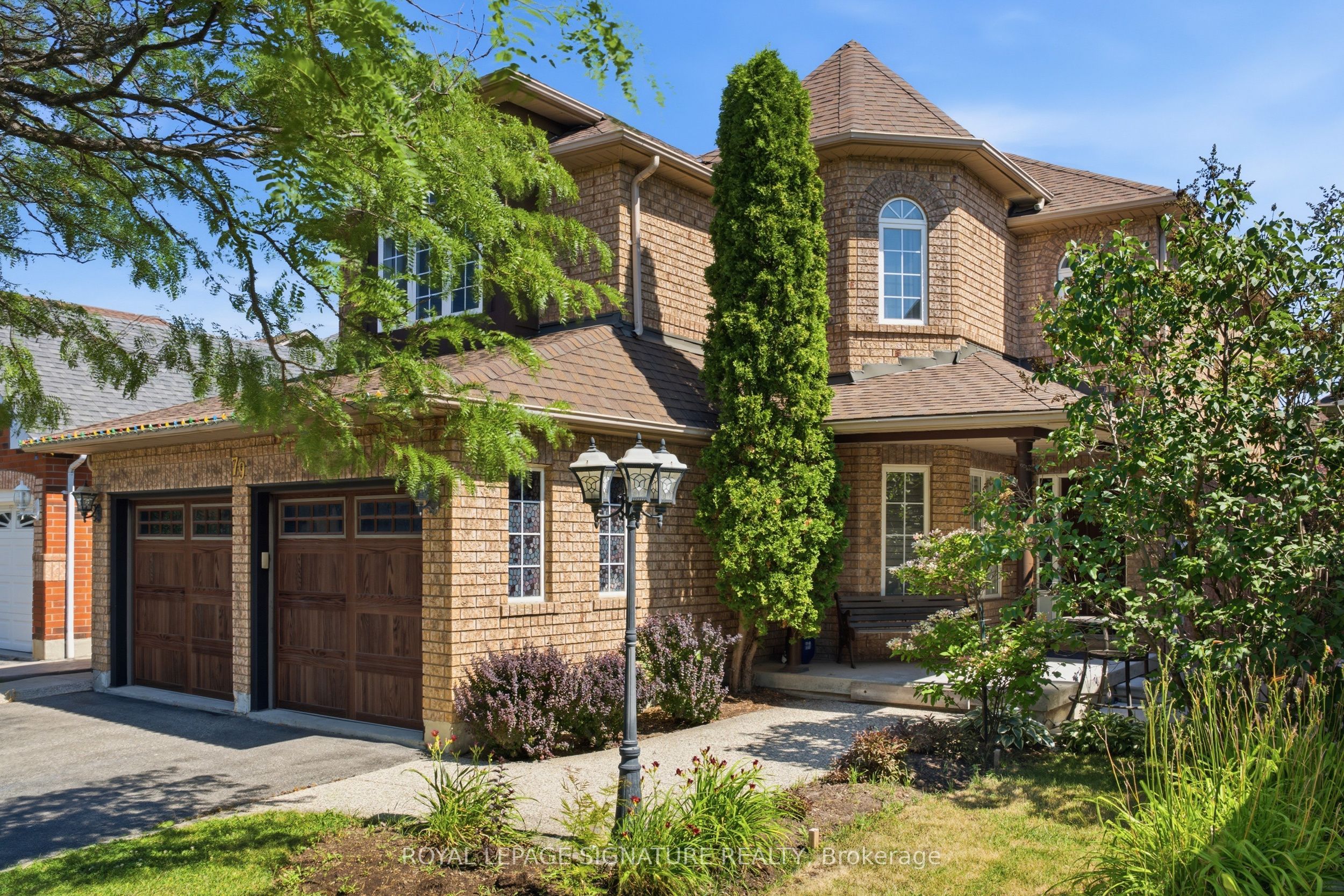 79 Twin Willow Crescent E, Brampton, ON L7A 1K2 photo 2