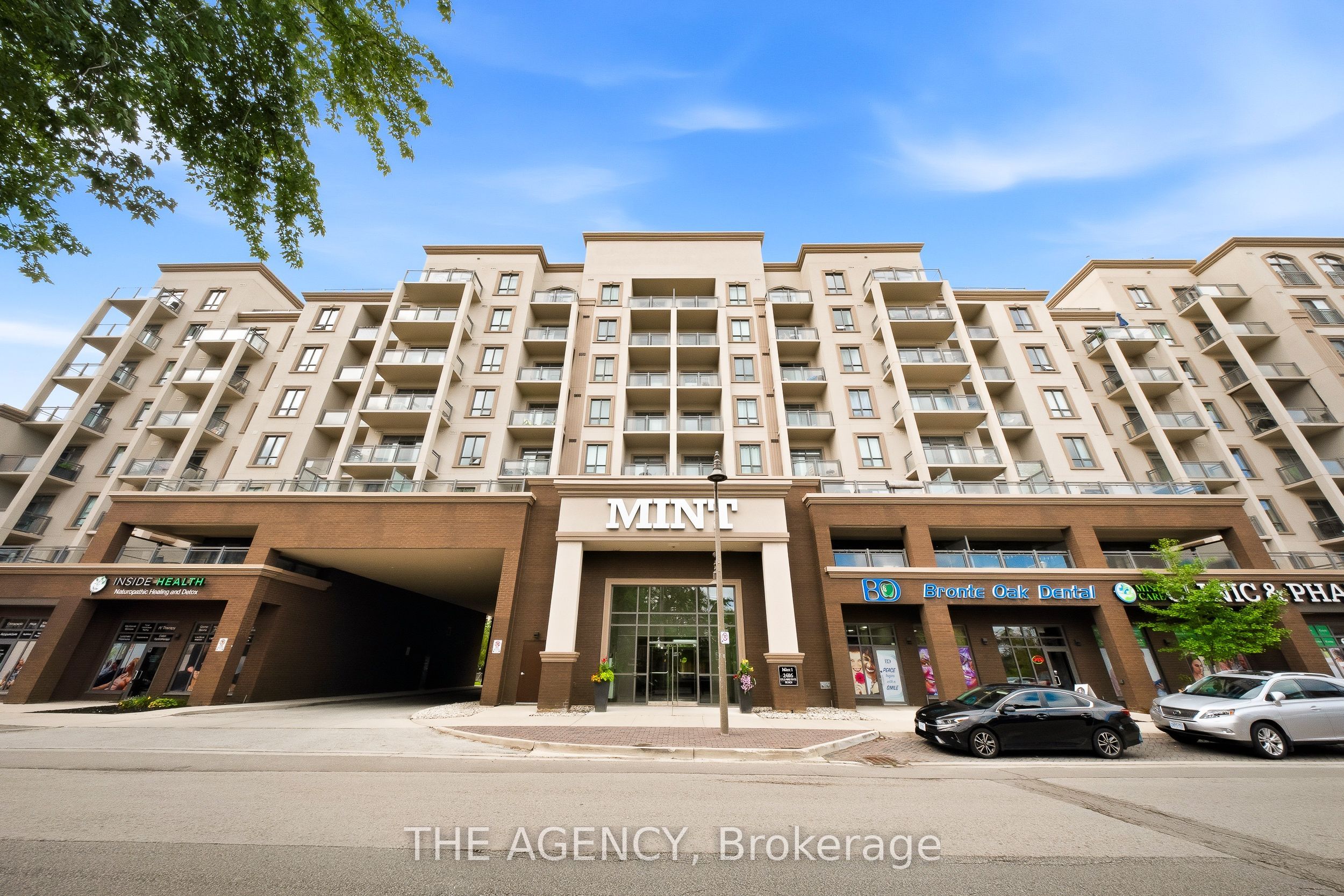 2486 Old Bronte Road 321, Oakville, ON L6M 0Y4 photo 4