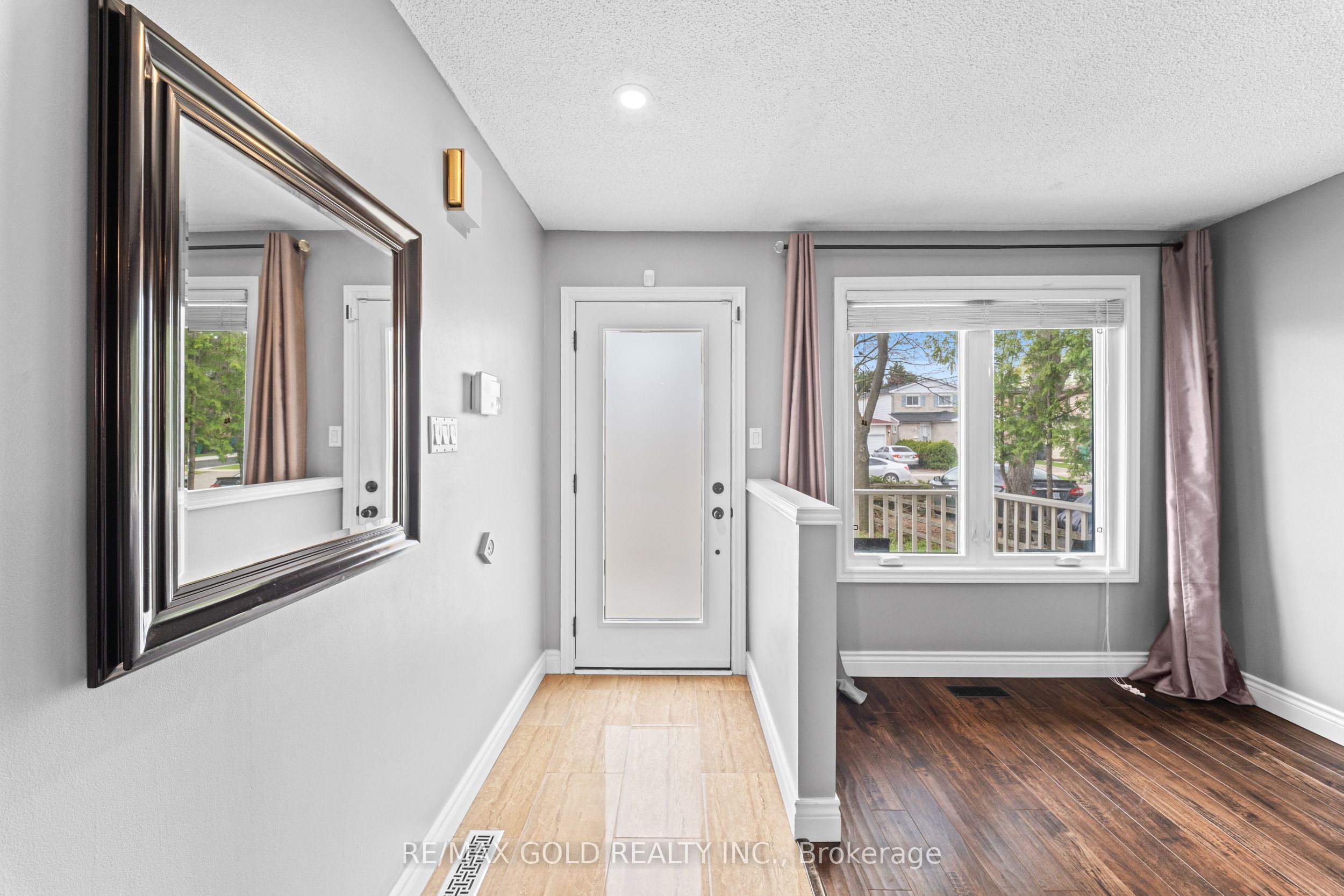 128 Martindale Crescent, Brampton, ON L6X 2V1 photo 5