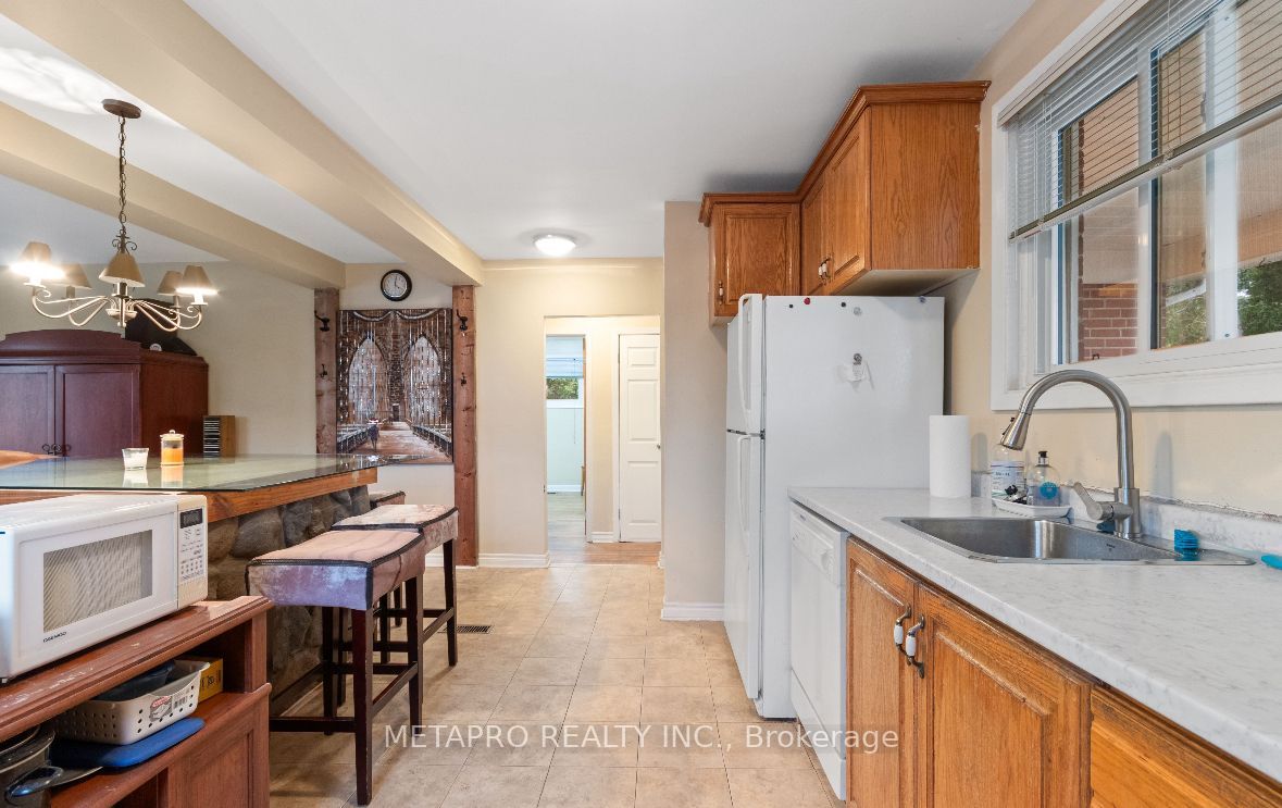 1294 Pinegrove Road, Oakville, ON L6L 2X3 photo 4