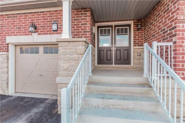22 clinton Street, Brampton, ON L7A 4K8 photo 2