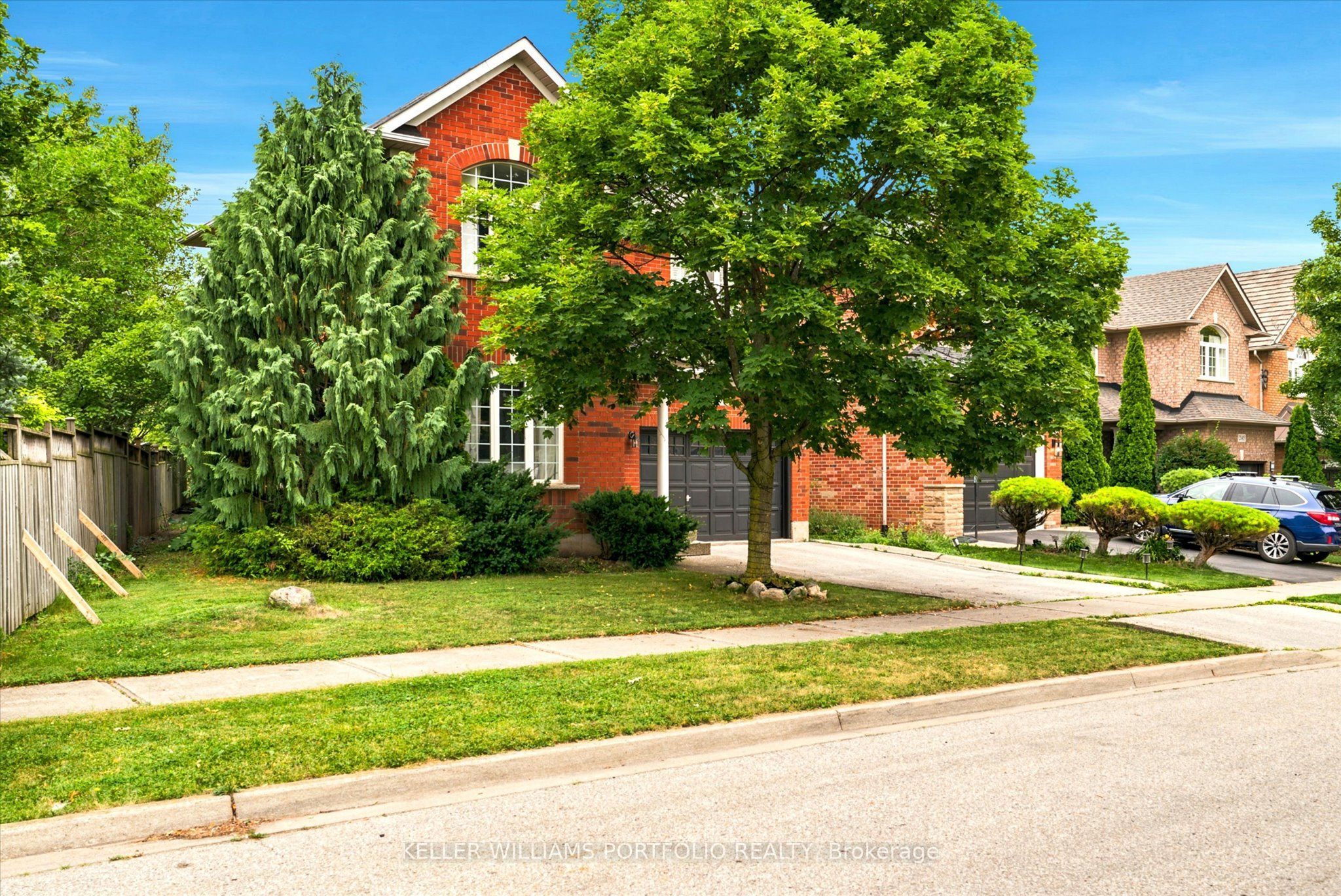 2153 Meadowglen Drive, Oakville, ON L6M 4C9 photo 3