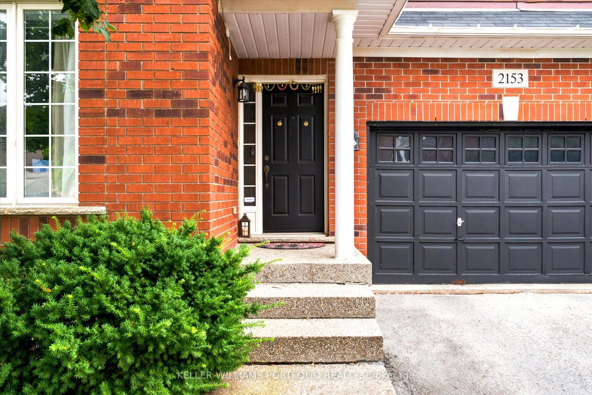 2153 Meadowglen Drive, Oakville, ON L6M 4C9 photo 4