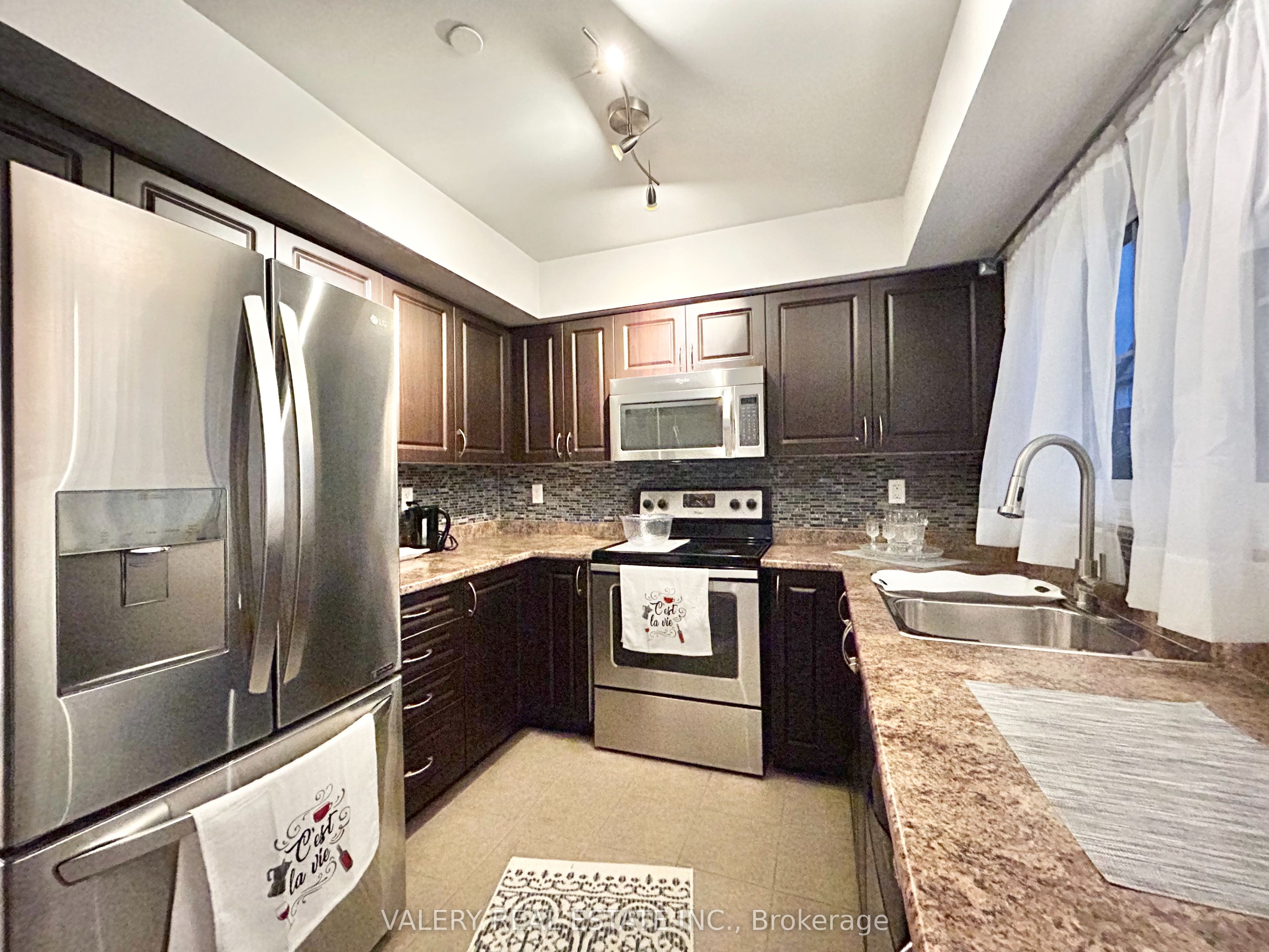 51 Hays Boulevard 39, Oakville, ON L6H 0J1 photo 5