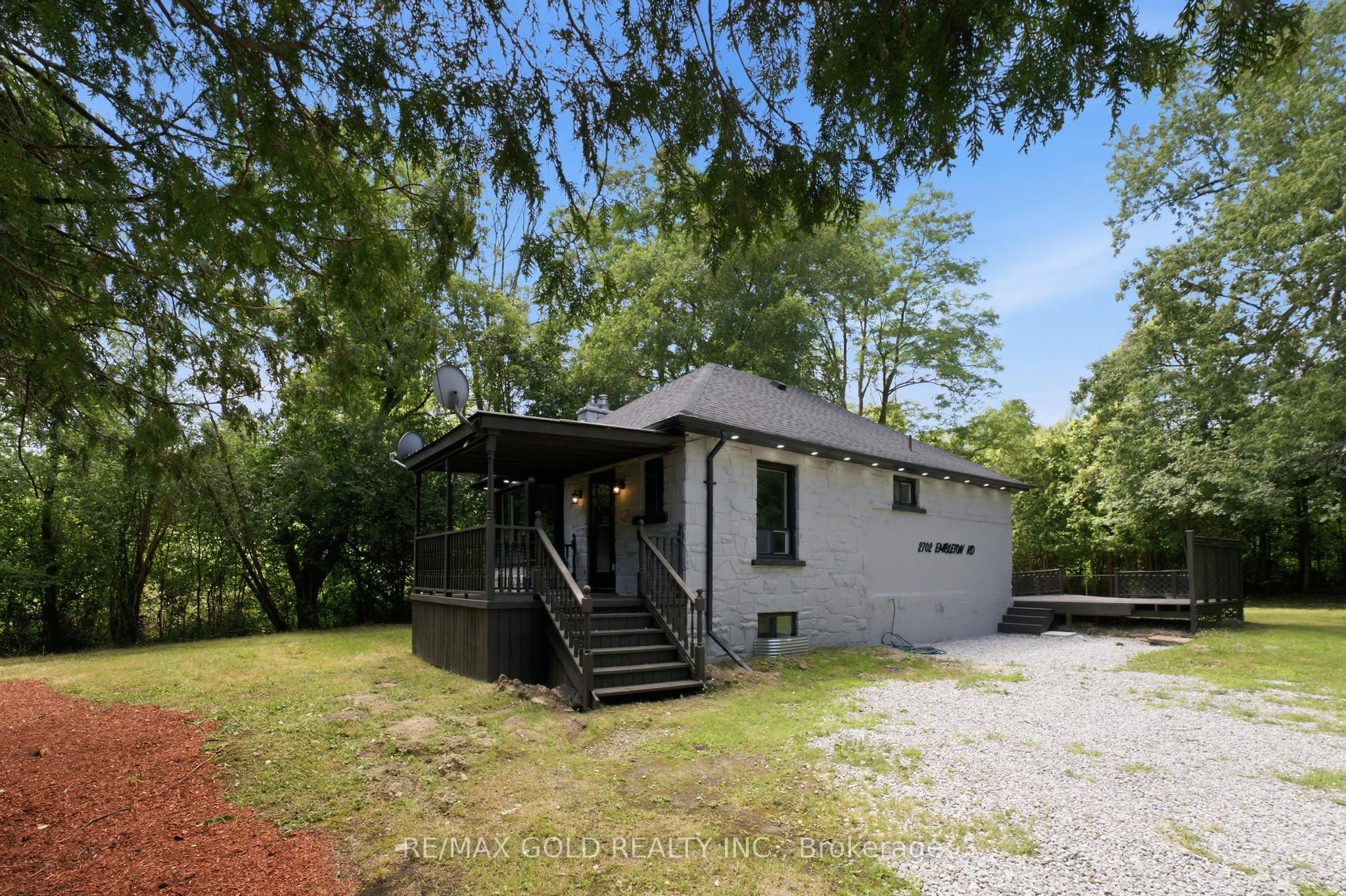 2702 Embleton Road, Brampton, ON L6X 0E2 photo 3