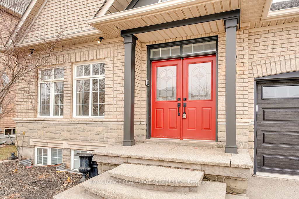 2596 North Ridge Trail, Oakville, ON L6H 7L5 photo 2