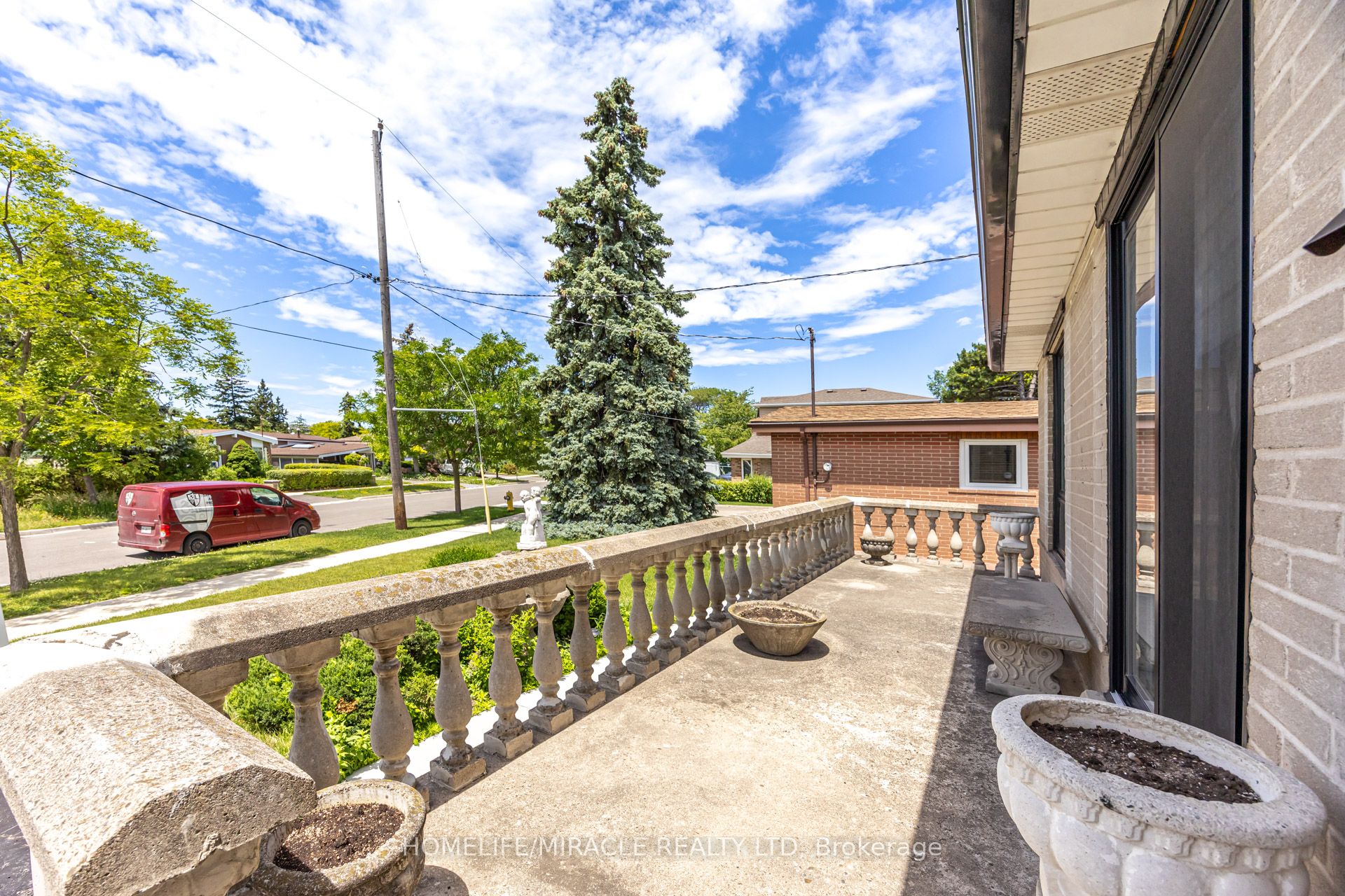 9 Wheatsheaf Crescent, Toronto, ON M3N 1P7 photo 5