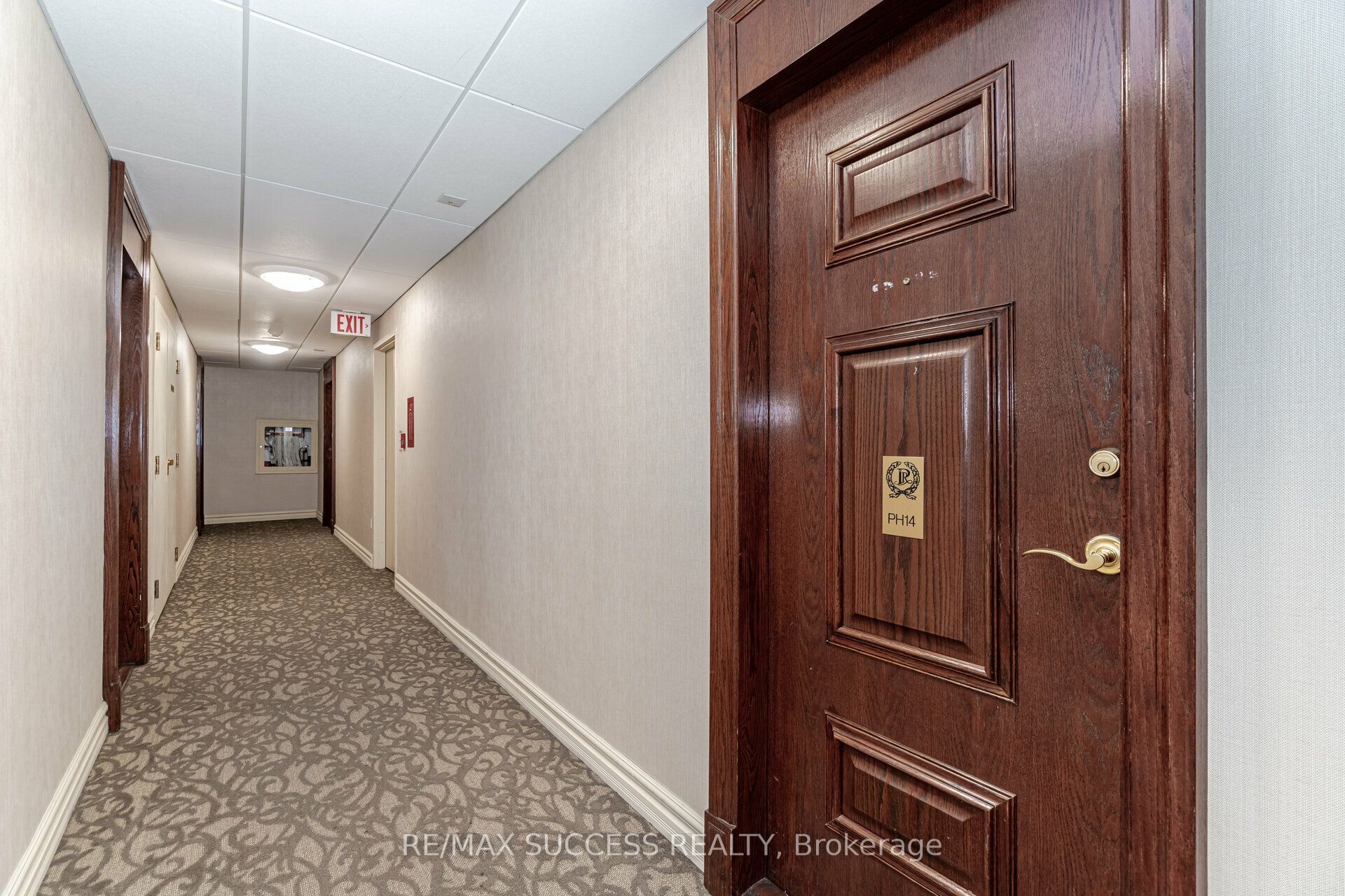 11 Michael Power Place PH14, Toronto, ON M9A 5G3 photo 2