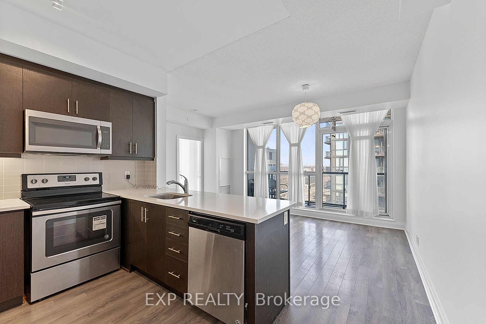 15 Zorra Street 1202, Toronto, ON M8Z 0C1 photo 4