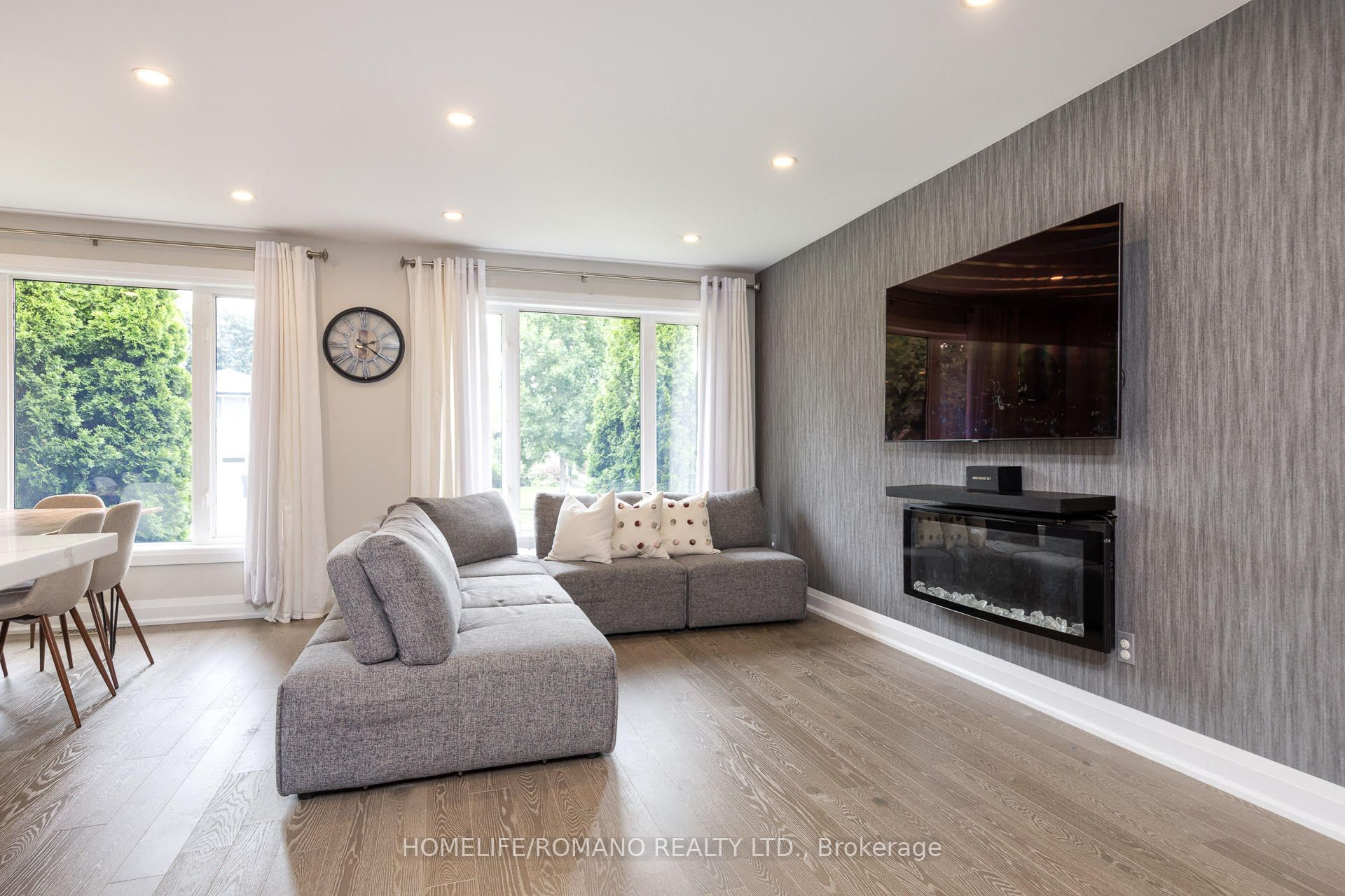 42 Sellmar Road, Toronto, ON M9P 3E6 photo 5