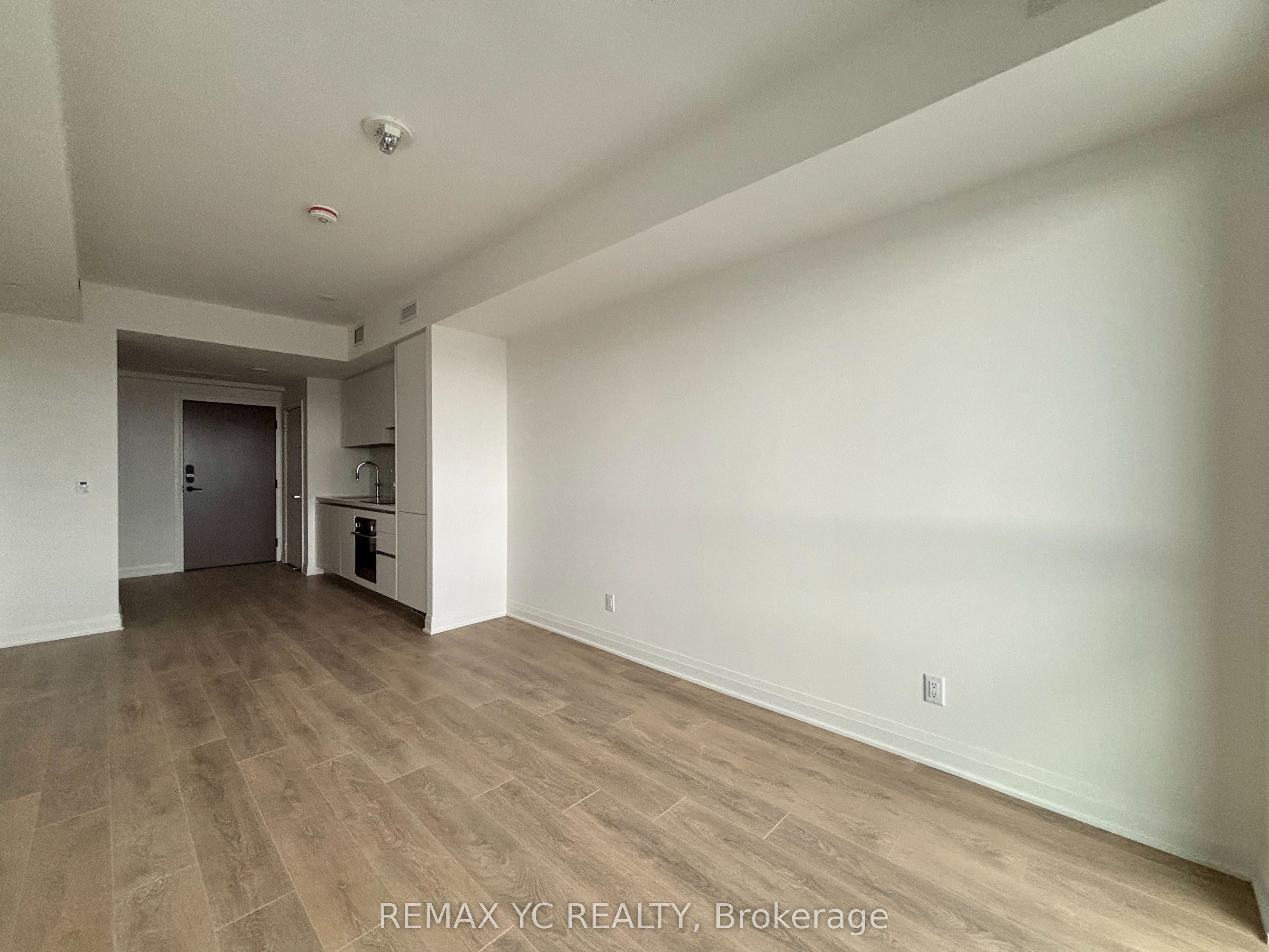 4015 The Exchange N/A 4109, Mississauga, ON L5B 0N9 photo 4