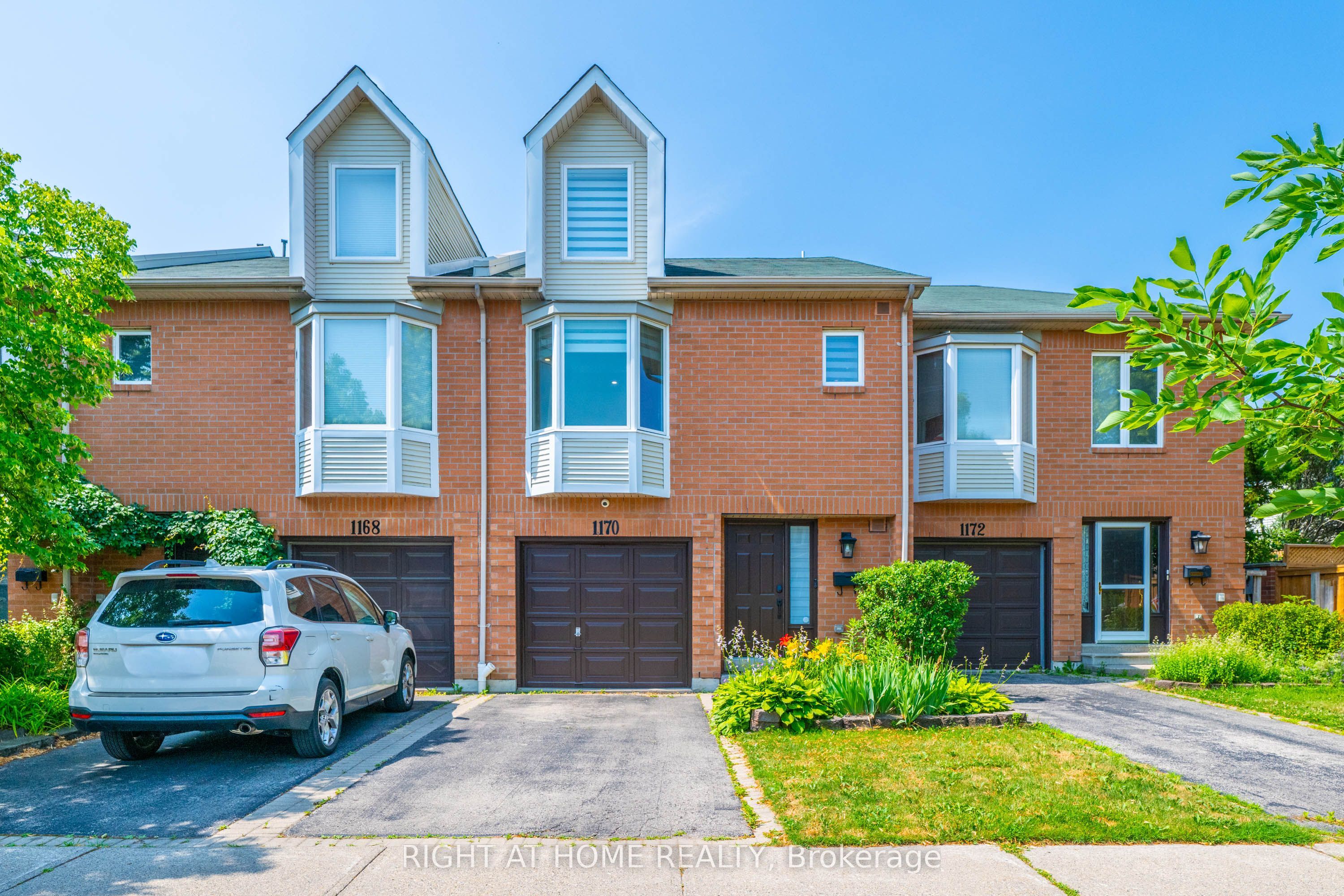 1170 West Shore Drive 23, Mississauga, ON L5E 3H8 photo 2