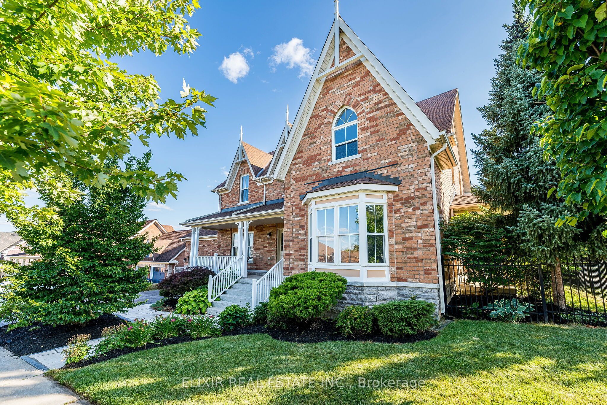 76 North Riverdale Drive, Caledon, ON L7C 1L1 photo 3