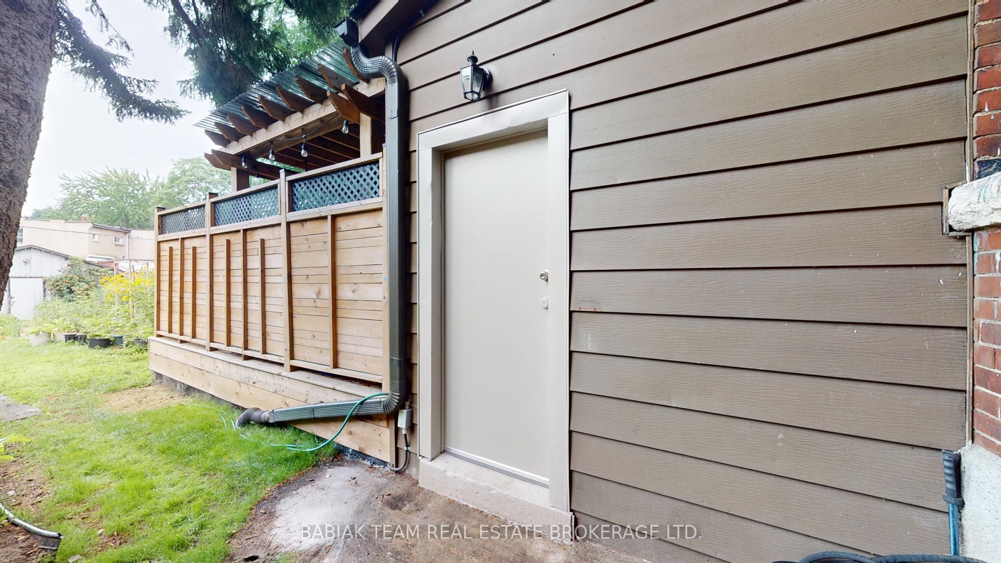 57 Parkway Avenue, Toronto, ON M6R 1T6 photo 3
