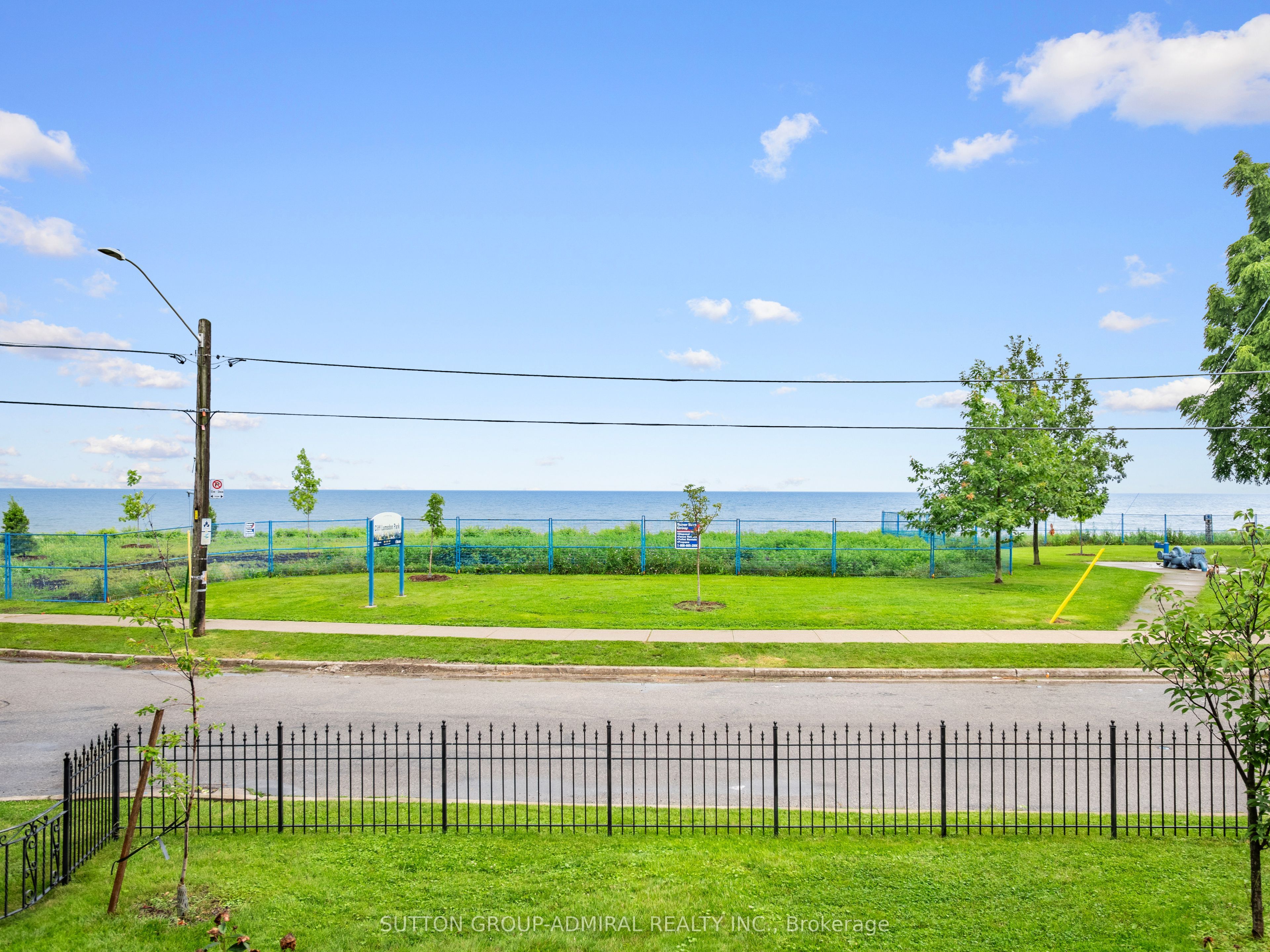 70 Lake Shore Drive, Toronto, ON M8V 1Z9 photo 3