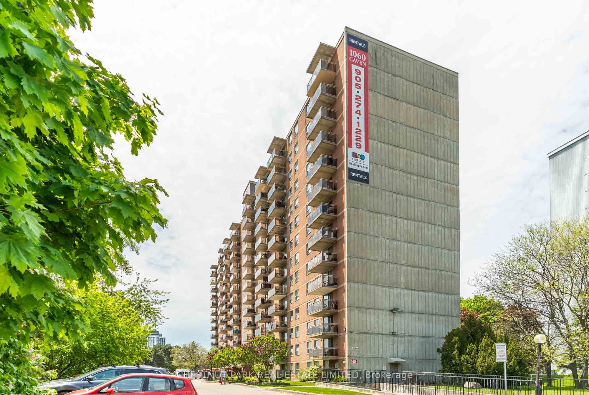 1060 Caven Street 202, Mississauga, ON L5G 4J5 photo 2