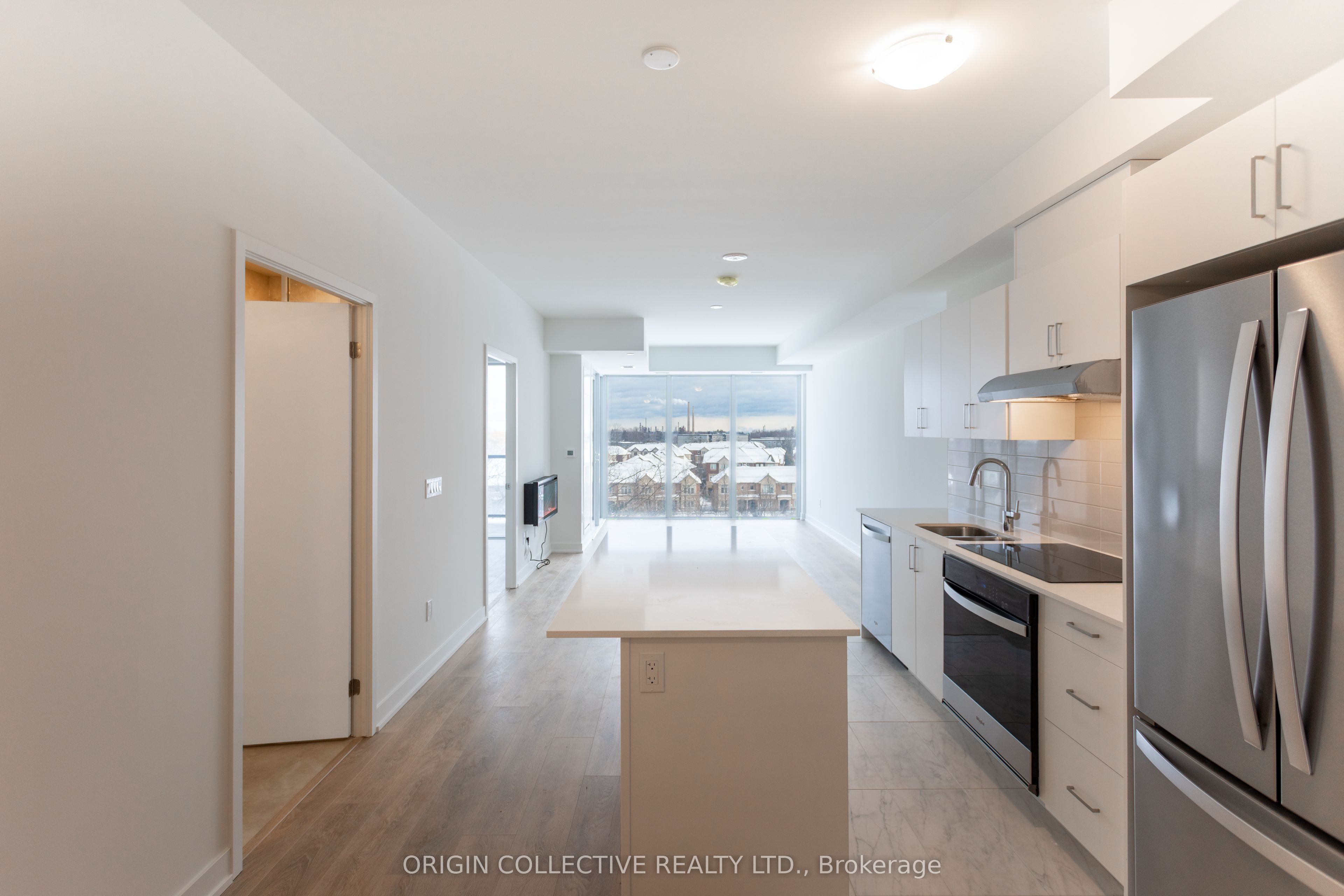 1035 Southdown Road 605, Mississauga, ON L5J 0A2 photo 4