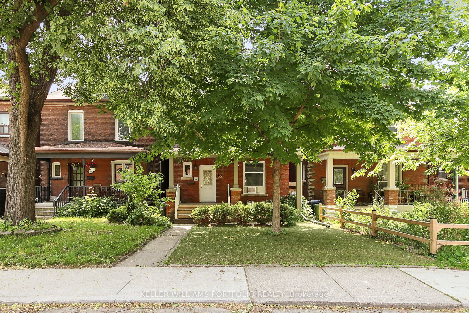 35 Humberside Avenue 2 (Ground), Toronto, ON M6P 1J6