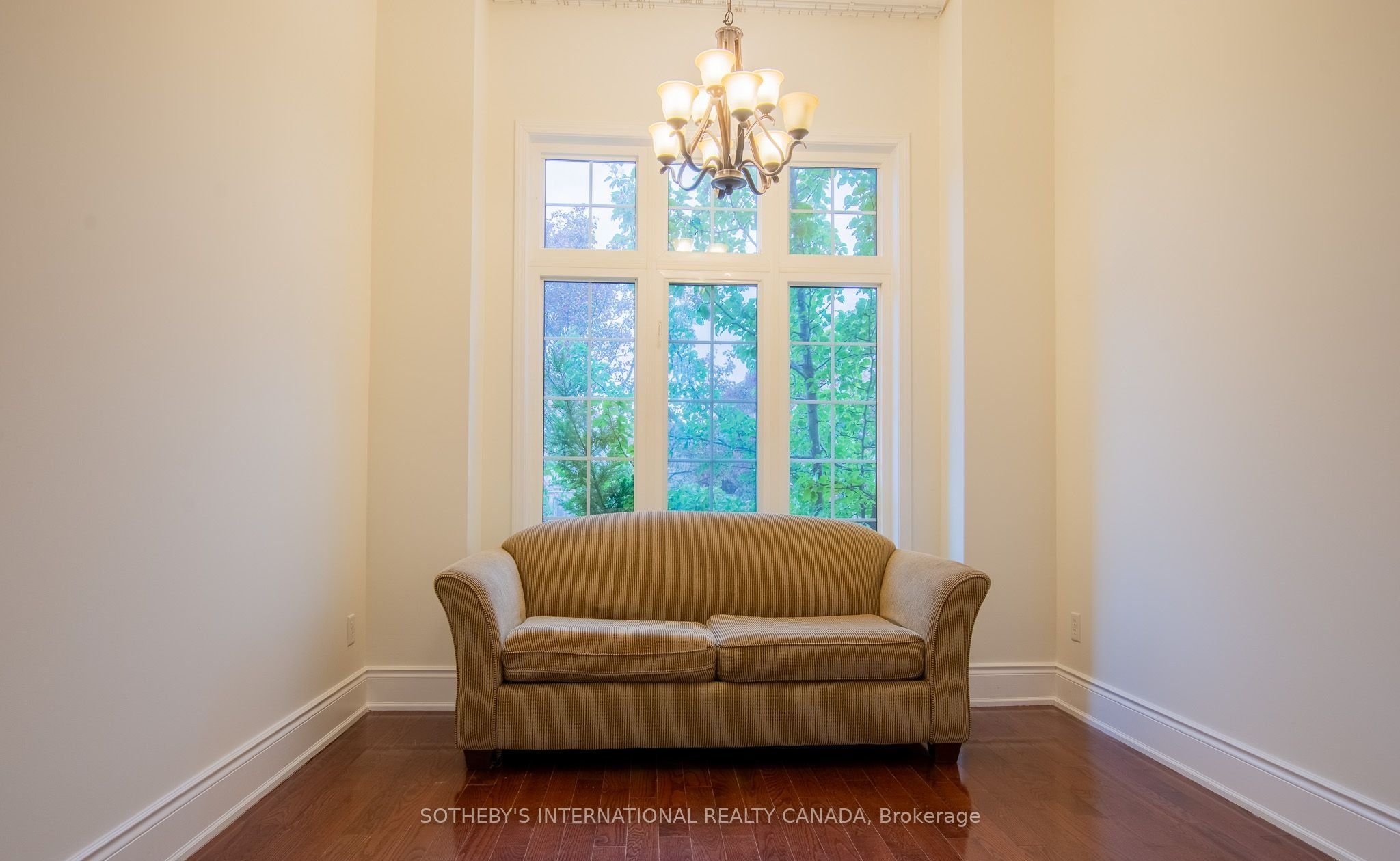 4690 Huffman Road, Burlington, ON L7M 0G6 photo 3