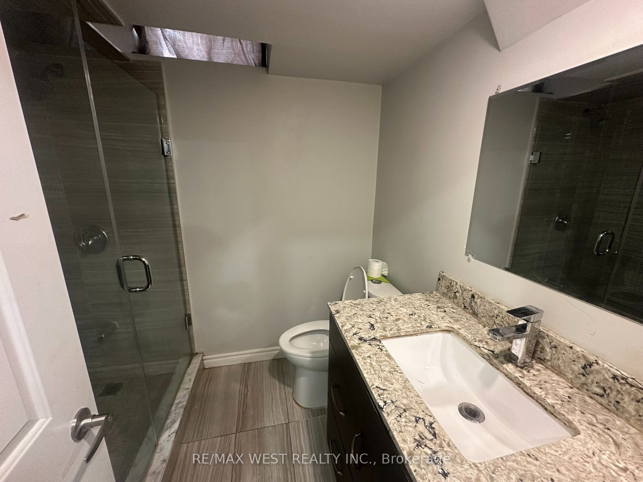 12 Rockbank Road BSMT, Brampton, ON L6R 3Z1 photo 2