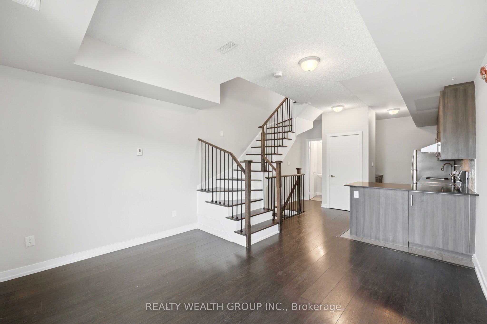 2059 Weston Road 44, Toronto, ON M9N 1X7 photo 5