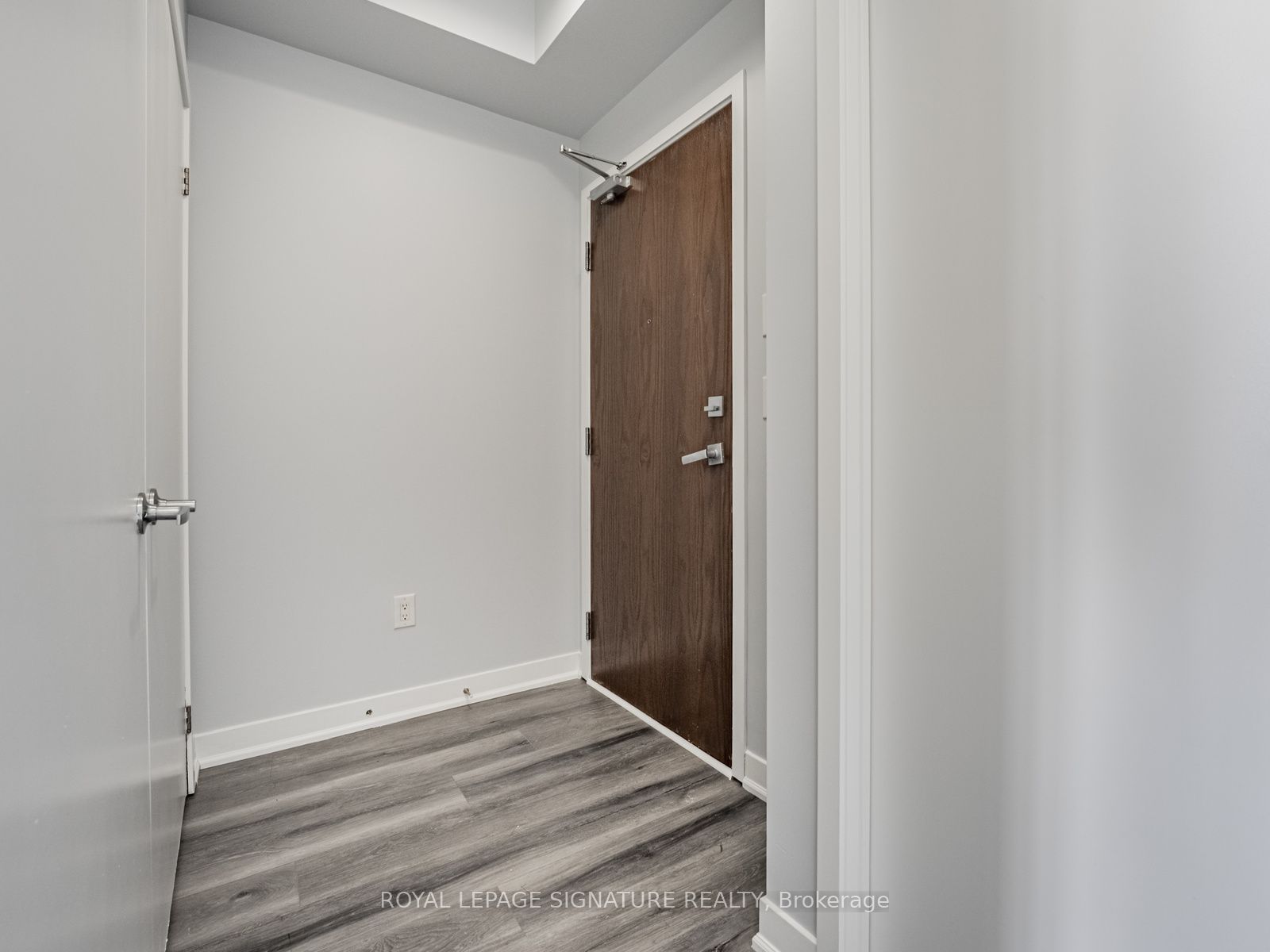 360 Square One Drive 1101, Mississauga, ON L5B 0G7 photo 3
