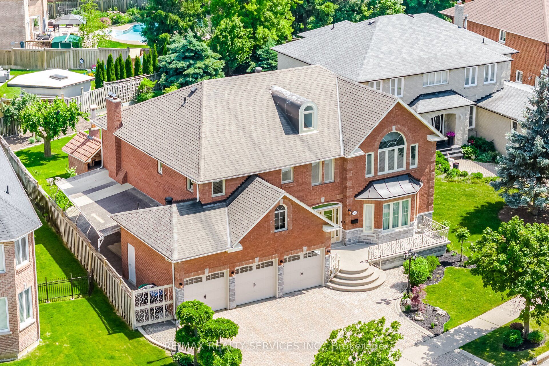 36 Shadywood Road, Brampton, ON L6Z 4M1 photo 4