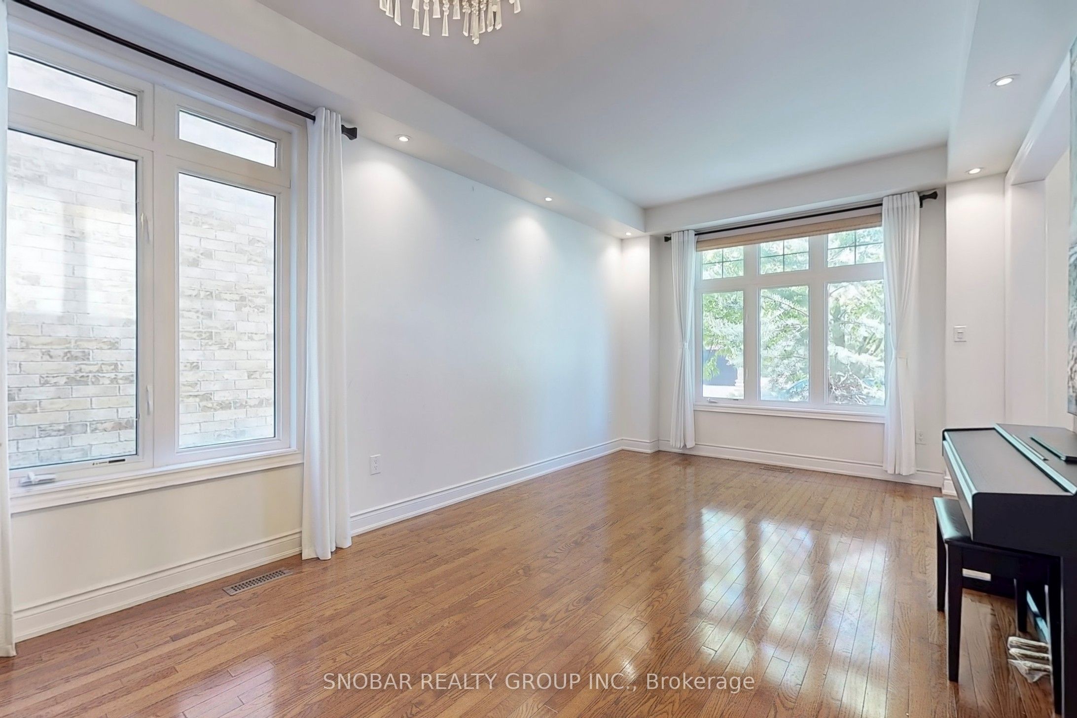 2213 Blackbird Court, Oakville, ON L6M 5E6 photo 5