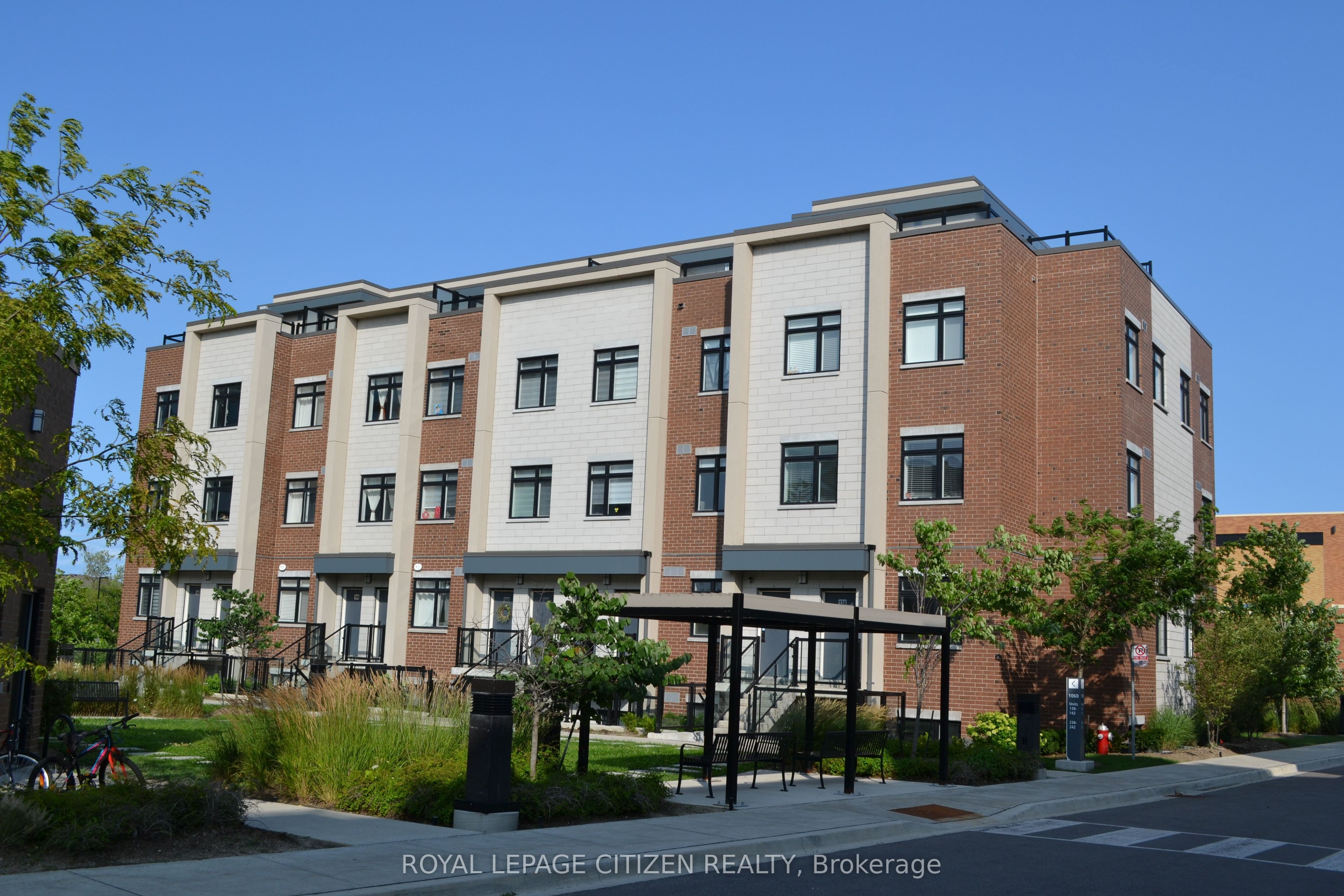 1060 Douglas Mccurdy Common 138, Mississauga, ON L5G 0C6 photo 2