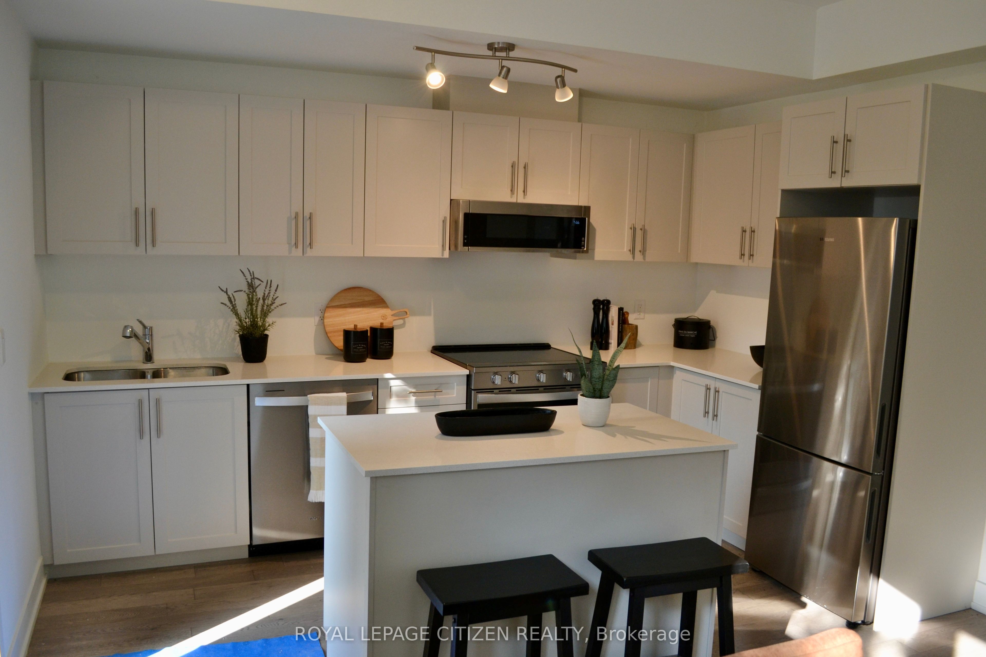1060 Douglas Mccurdy Common 138, Mississauga, ON L5G 0C6 photo 4