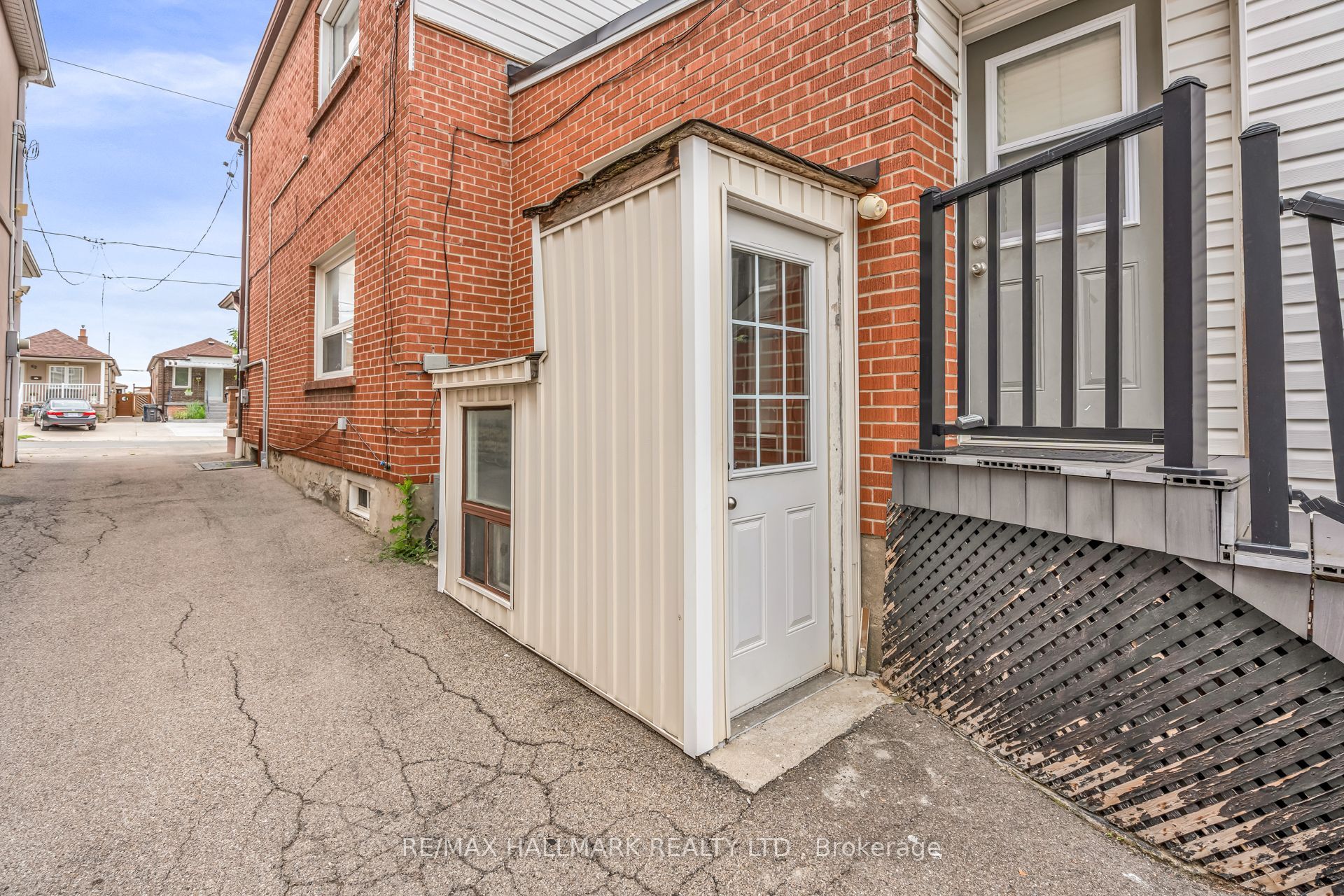 65 Kirknewton Road, Toronto, ON M6E 3X9 photo 3
