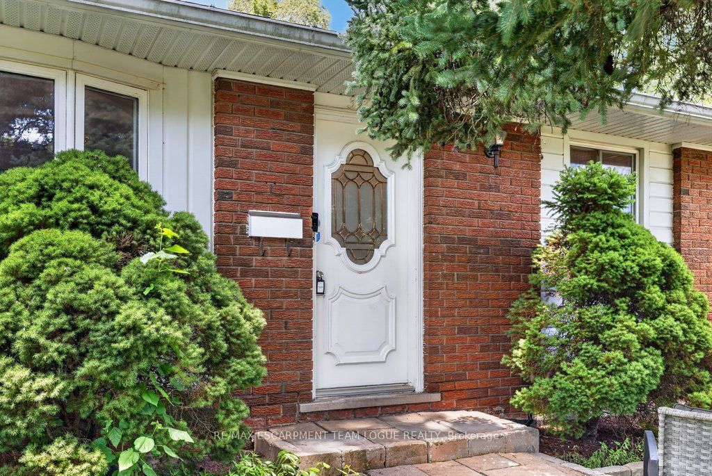393 Enfield Road, Burlington, ON L7T 2X5 photo 4