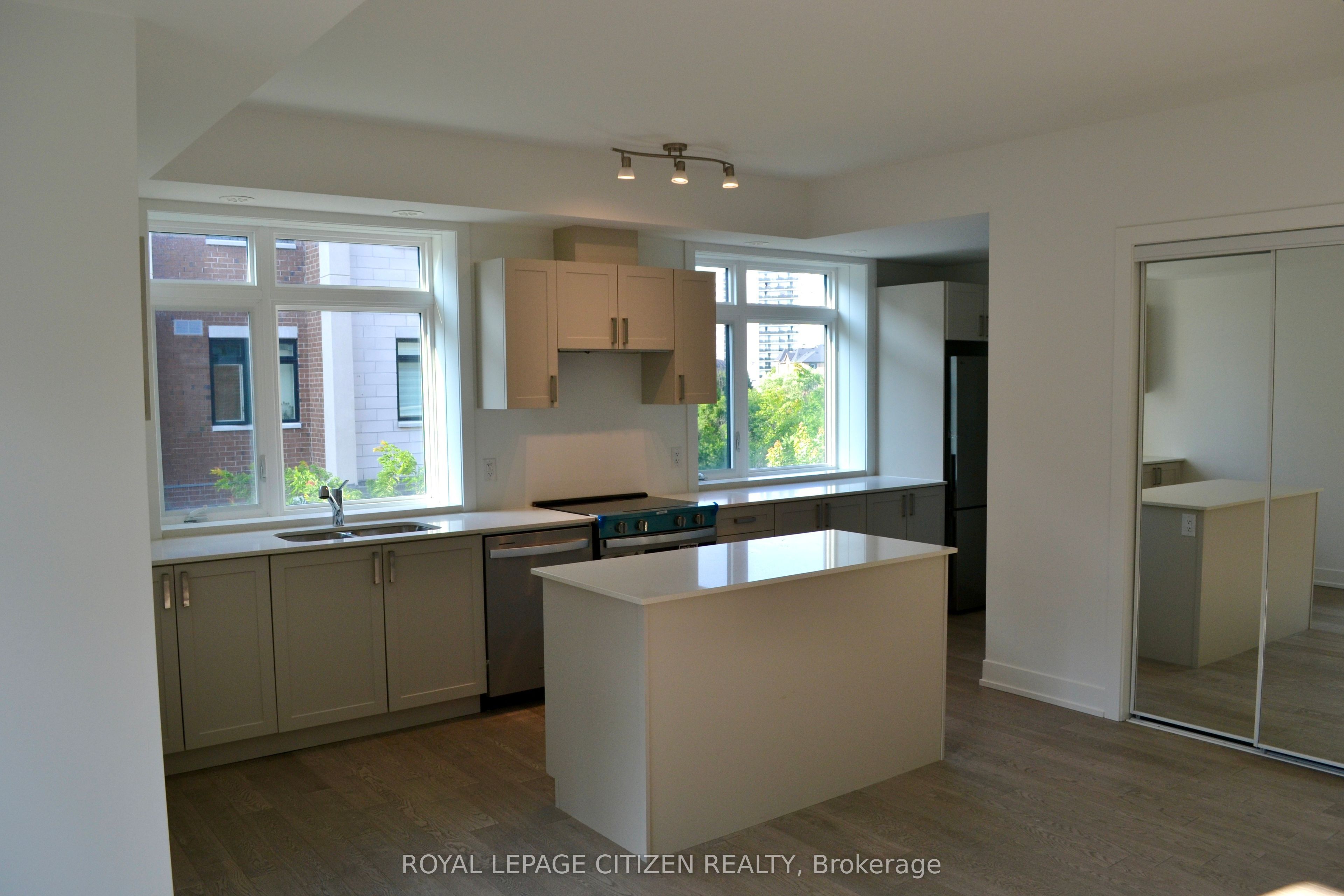 1075 Douglas Mccurdy Common 248, Mississauga, ON L5G 0C6 photo 4