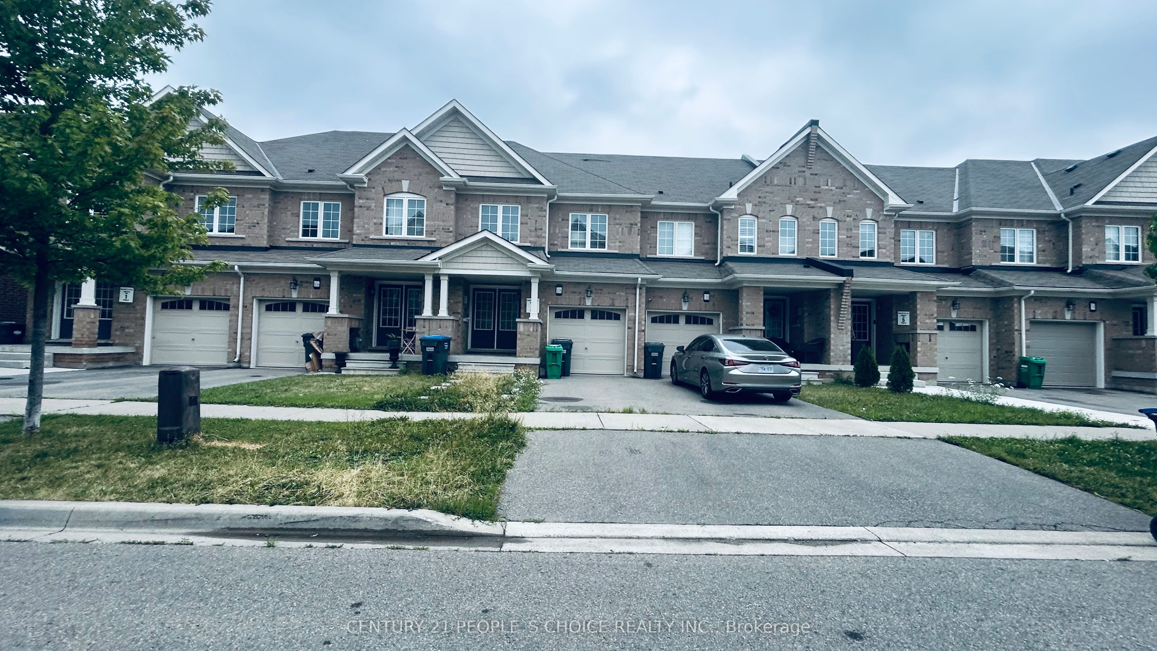 108 Golden Spring Drive, Brampton, ON L7A 4N7 photo 2