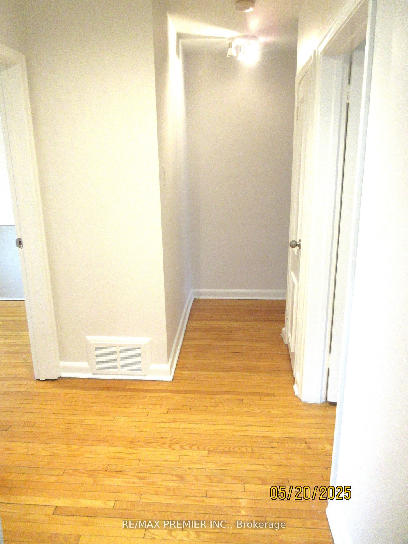 100 Snowood Court, Toronto, ON M3N 1E8 photo 5