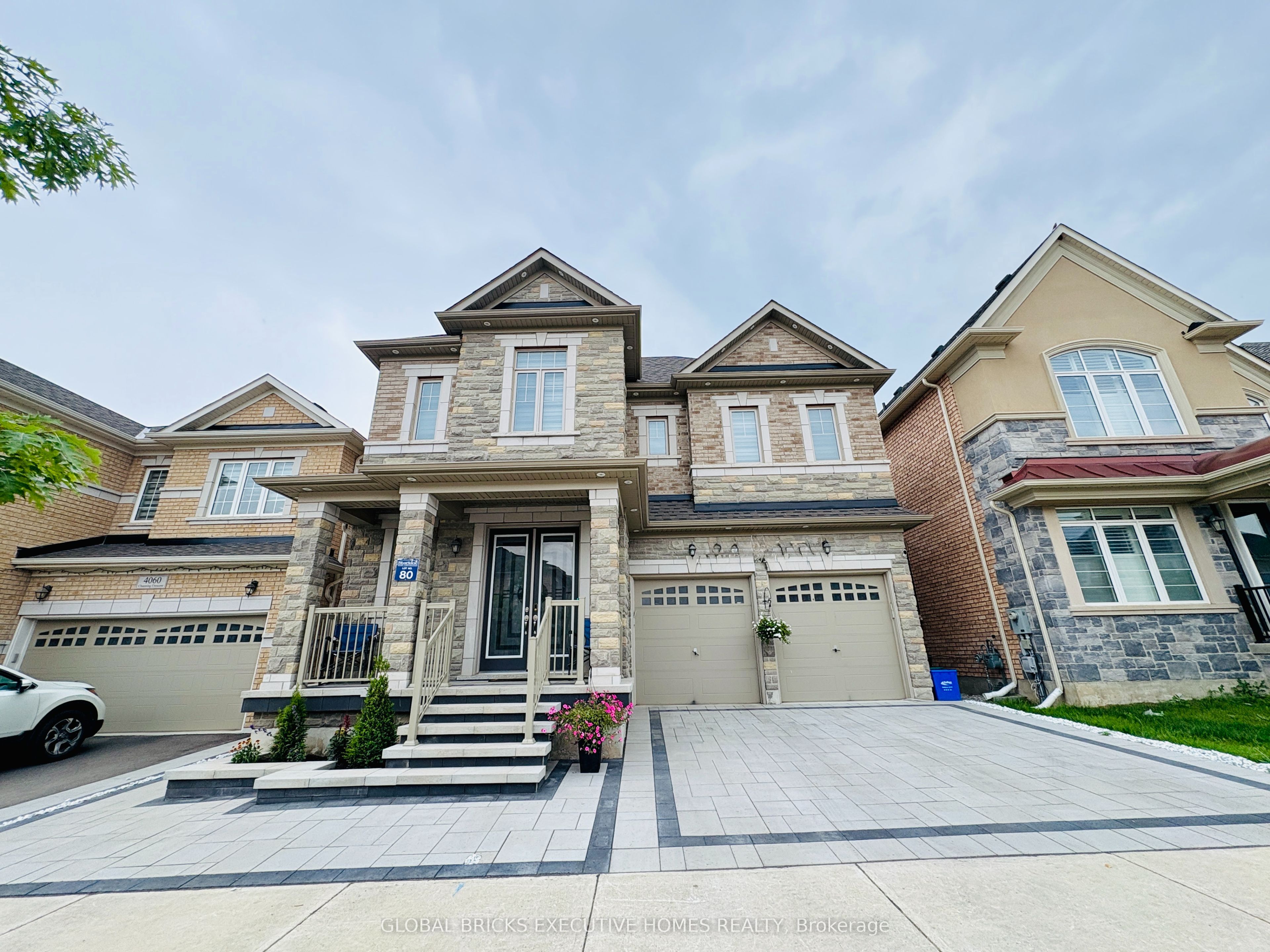 4056 Channing Crescent, Oakville, ON L6H 3R2
