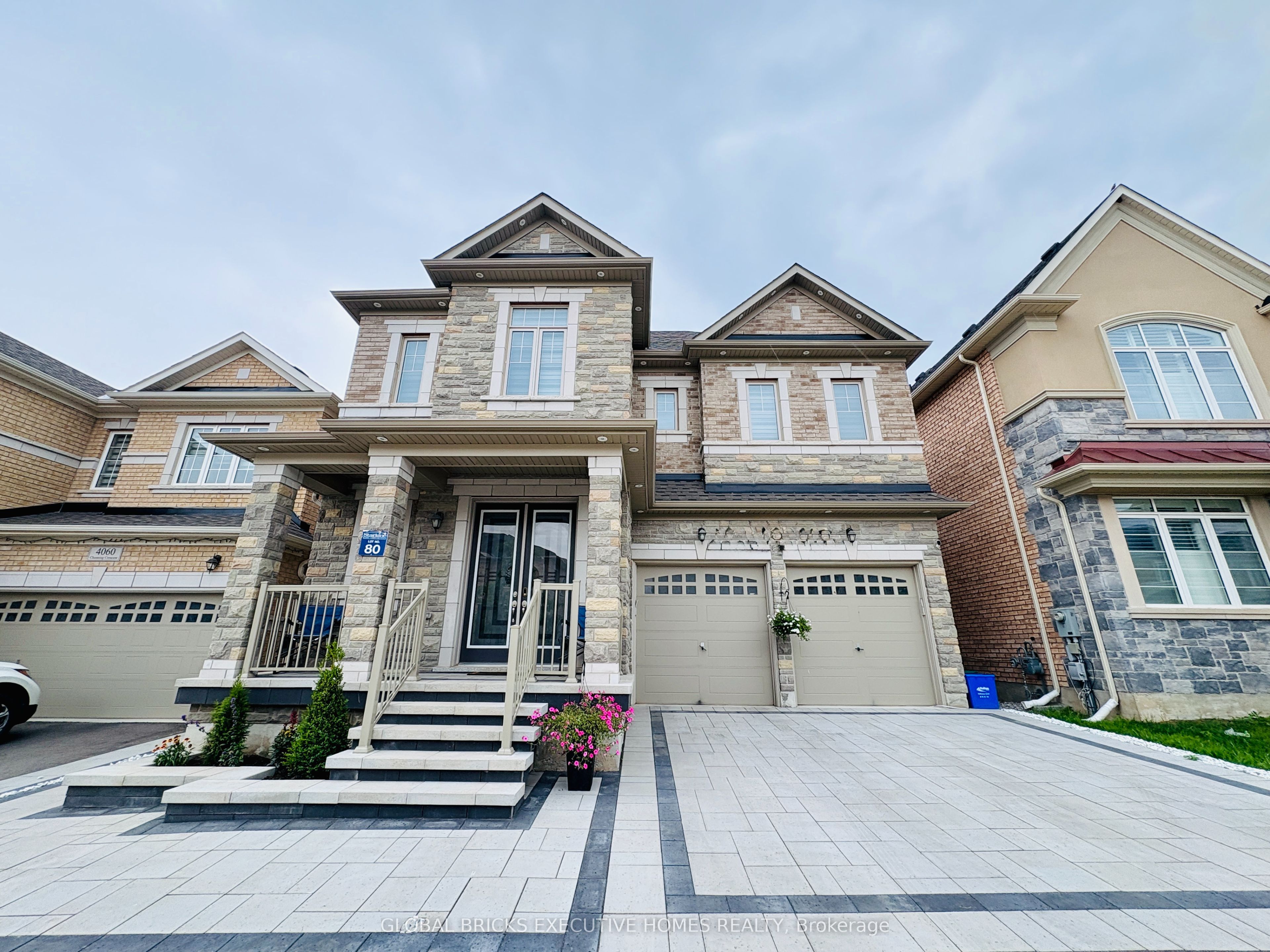 4056 Channing Crescent, Oakville, ON L6H 3R2 photo 2