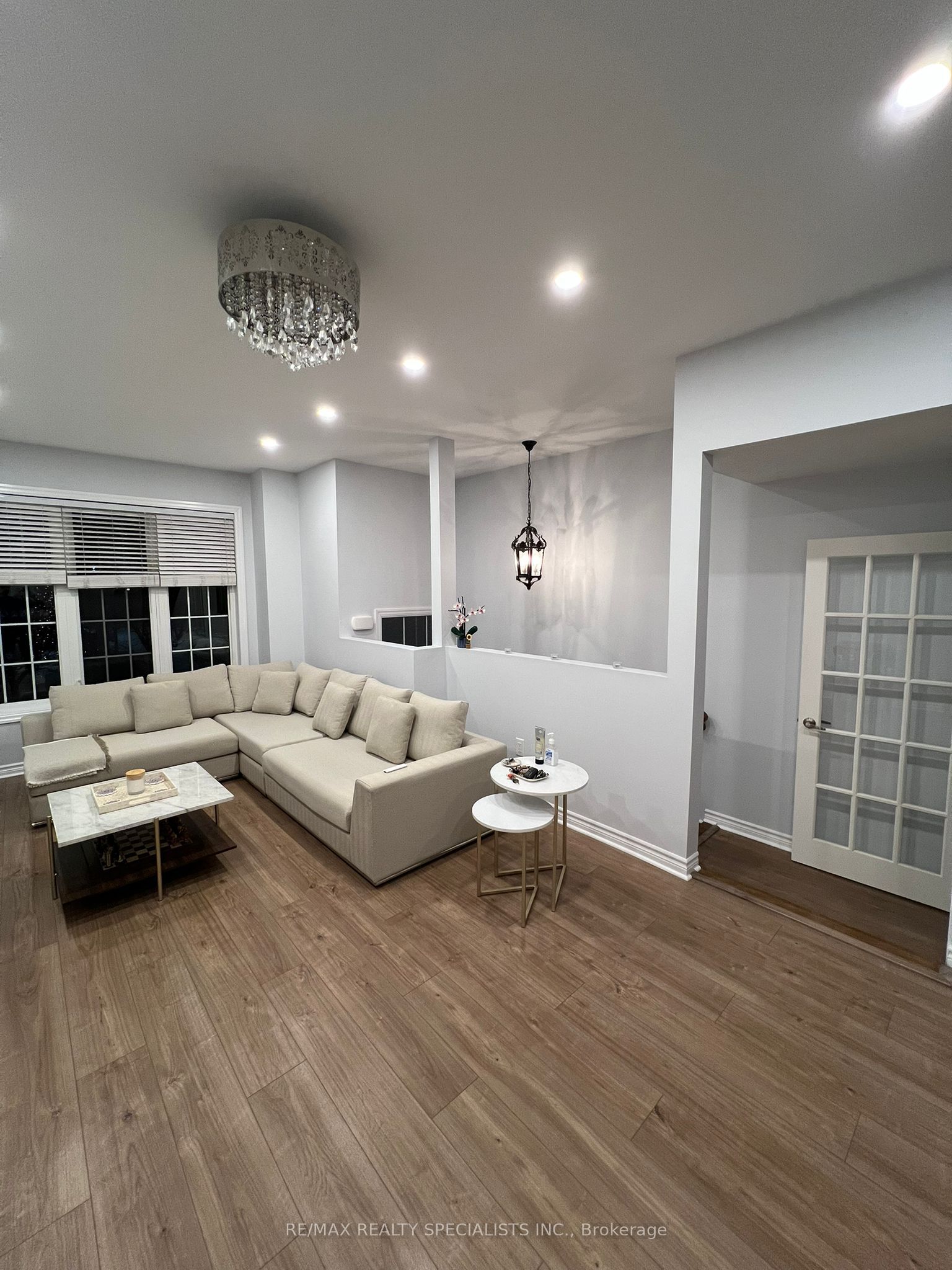 1355 Rathburn Road E 12, Mississauga, ON L4W 5R5 photo 2