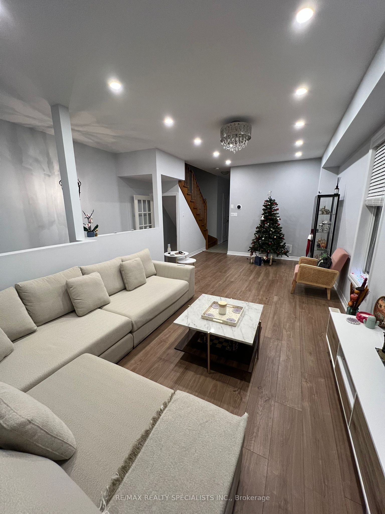 1355 Rathburn Road E 12, Mississauga, ON L4W 5R5 photo 3