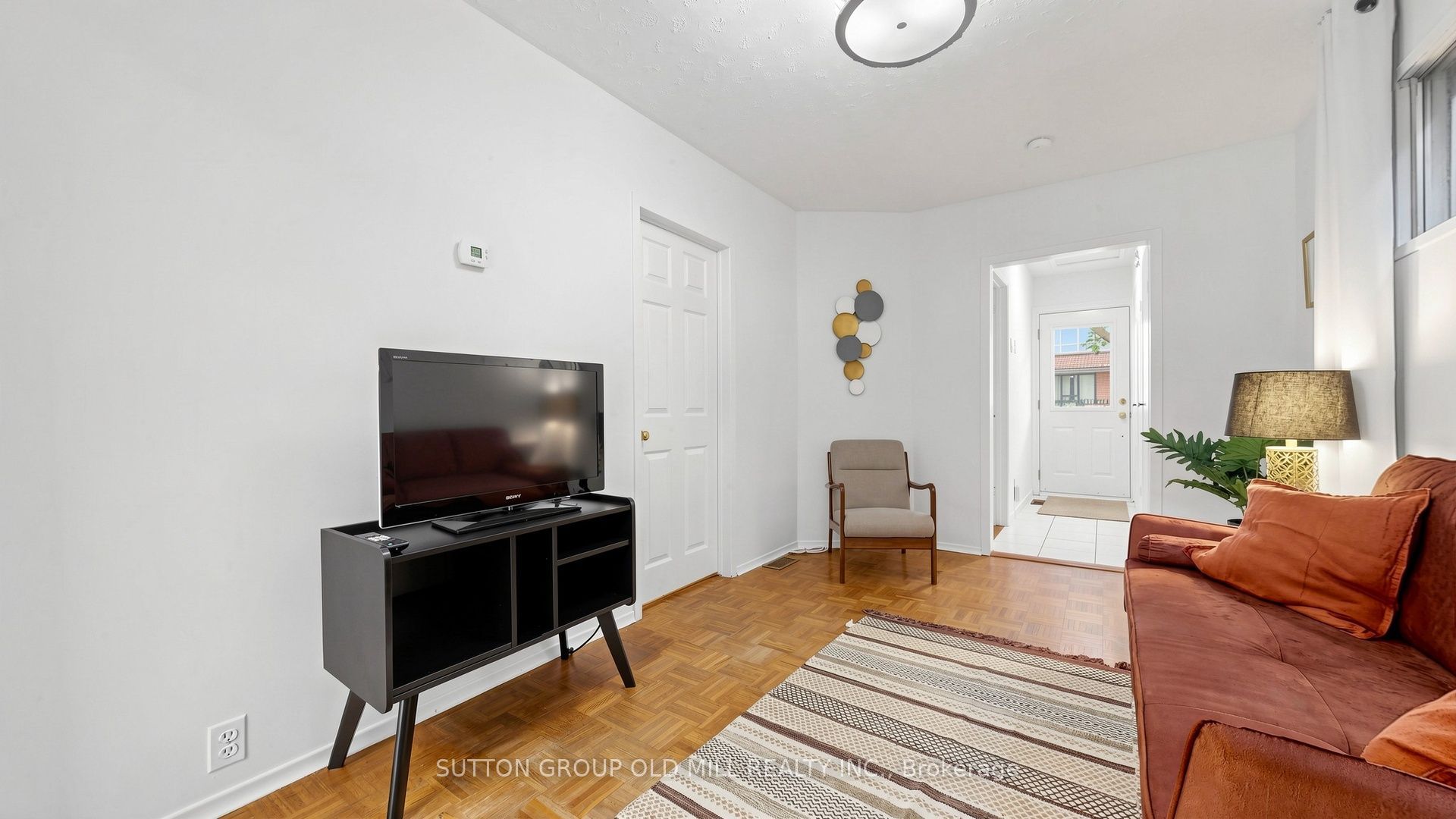 6 Hilldale Road, Toronto, ON M6N 3Y2 photo 5